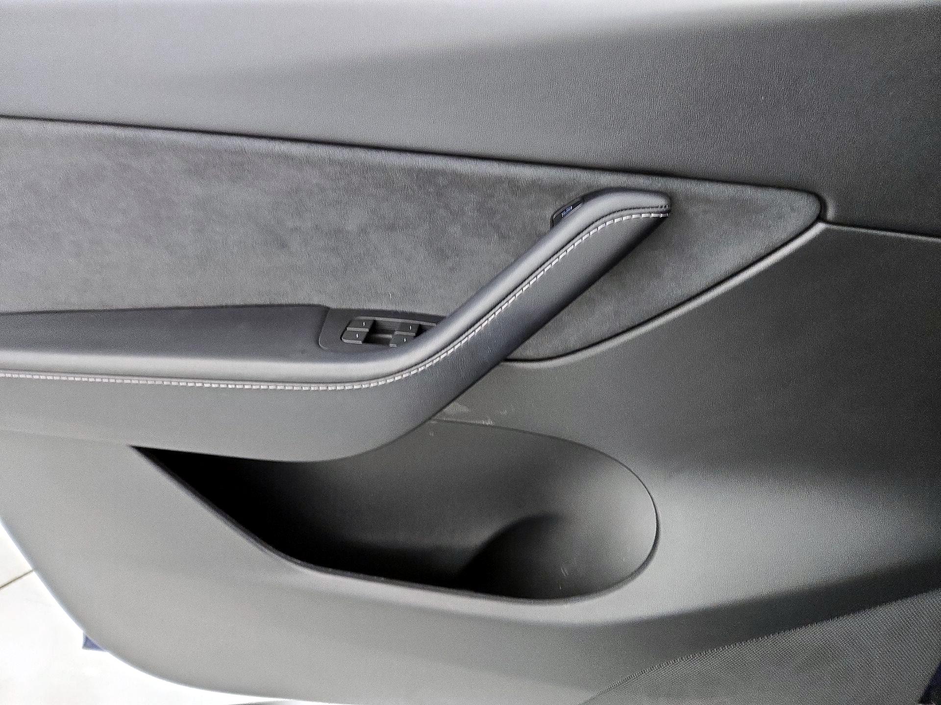 Thumbnail: 2022 Tesla Model Y - 12