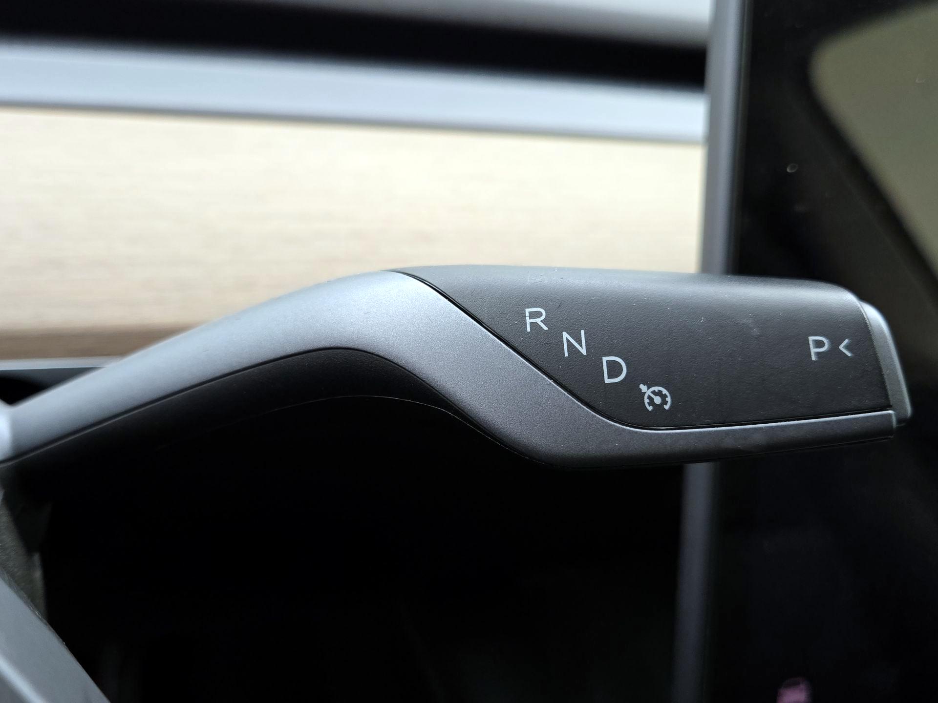 Thumbnail: 2022 Tesla Model Y - 17