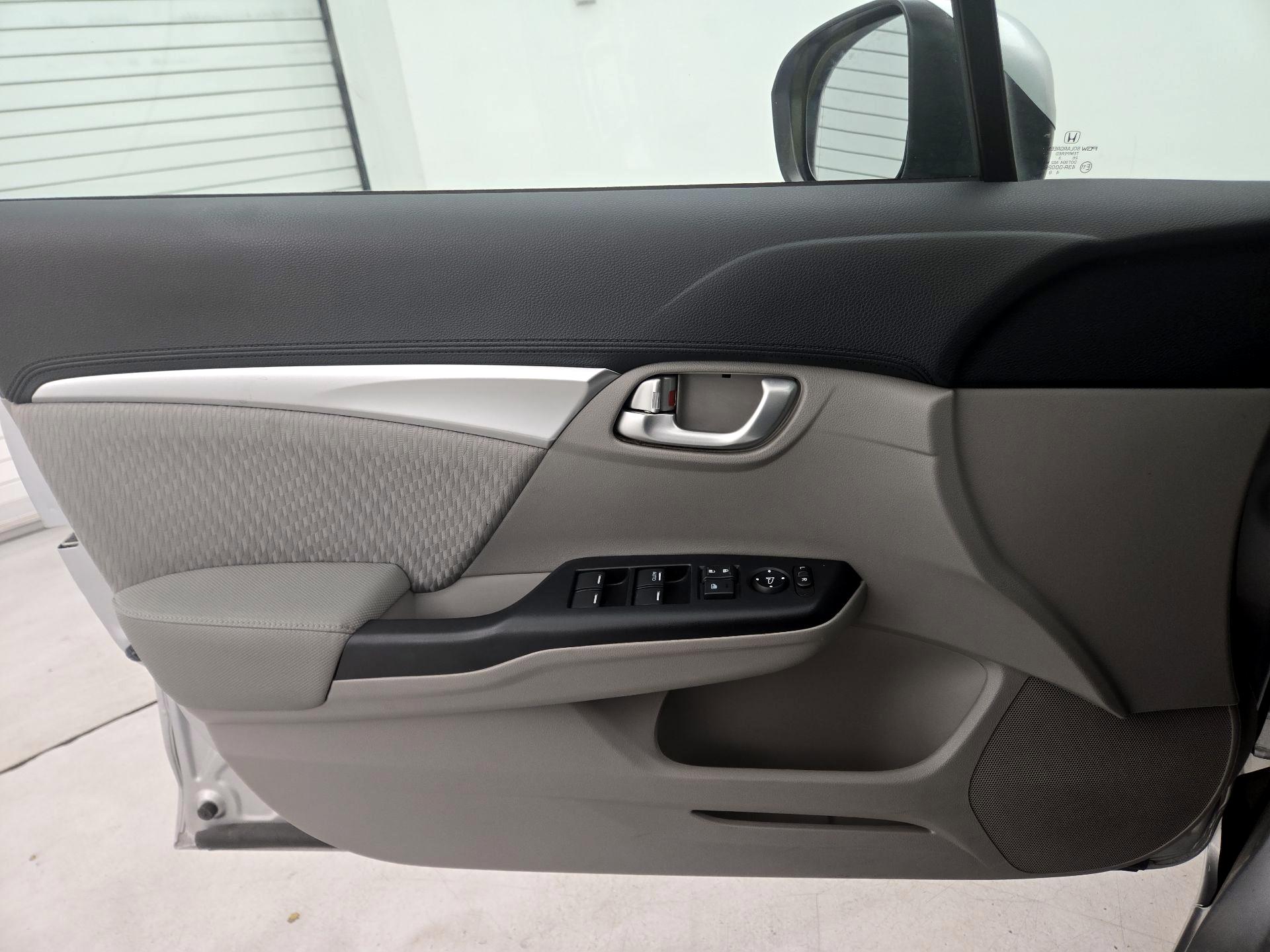 Thumbnail: 2014 Honda Civic - 12