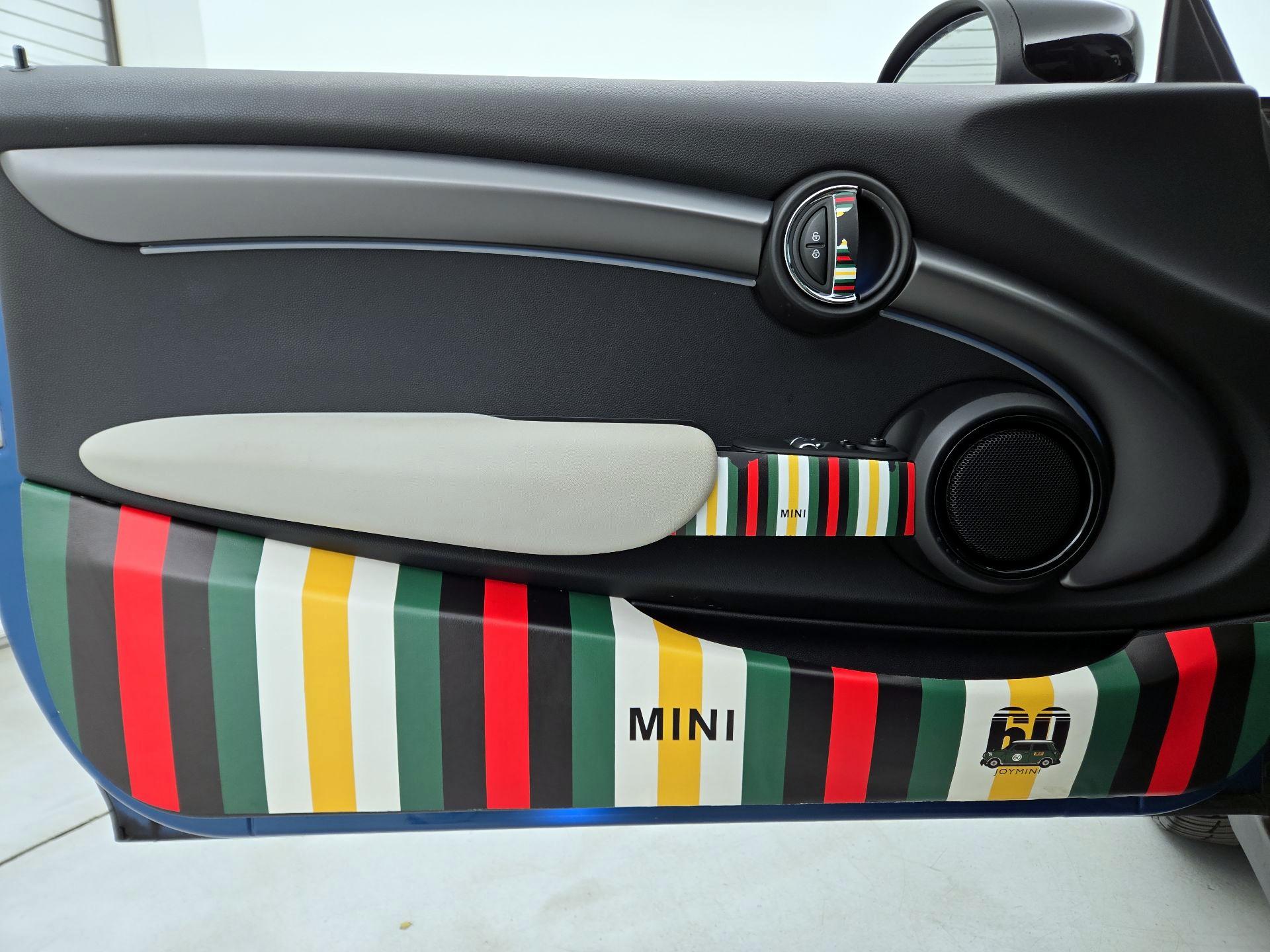 Thumbnail: 2022 MINI Cooper Hardtop - 12