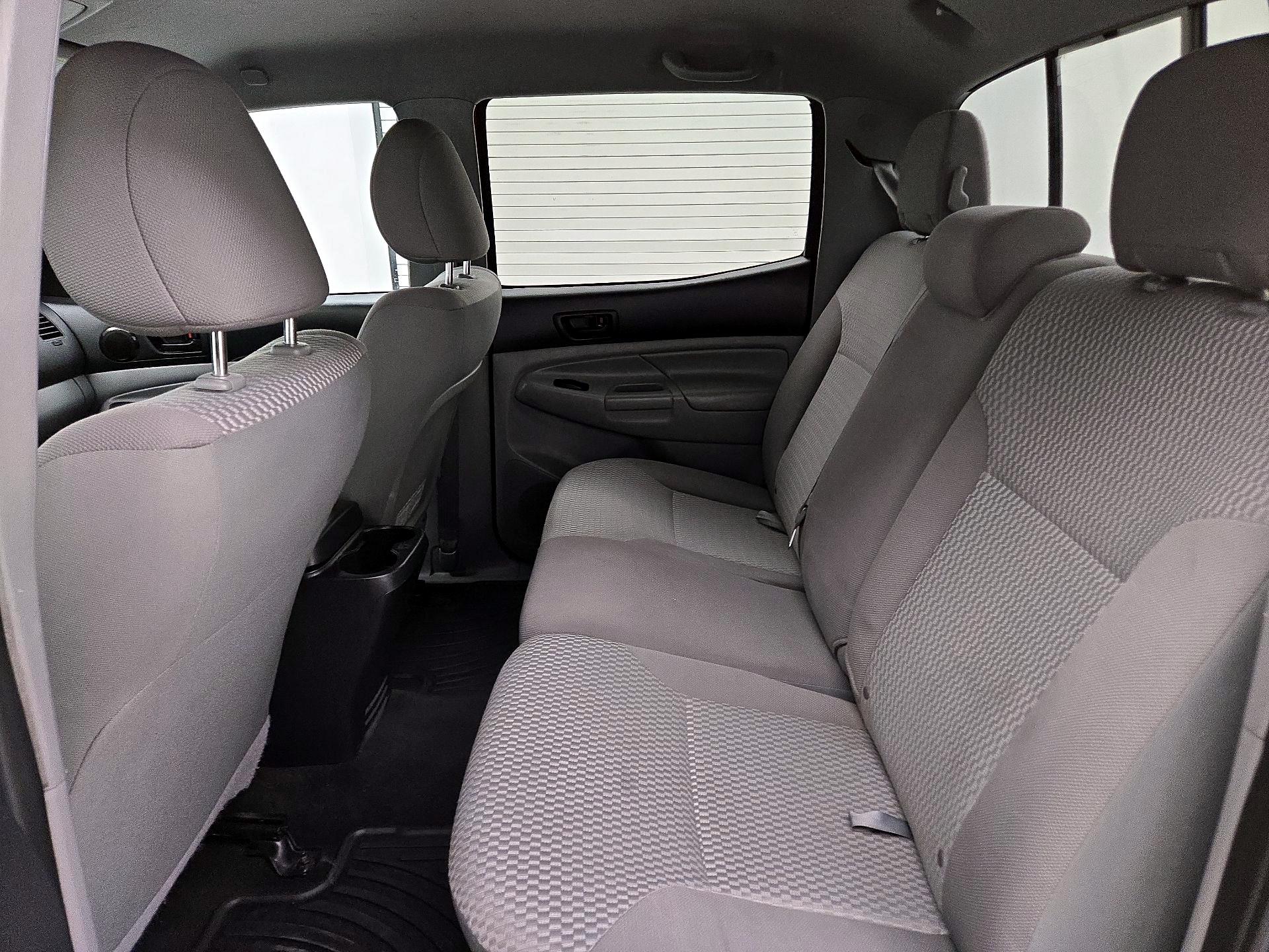 Thumbnail: 2014 Toyota Tacoma - 18