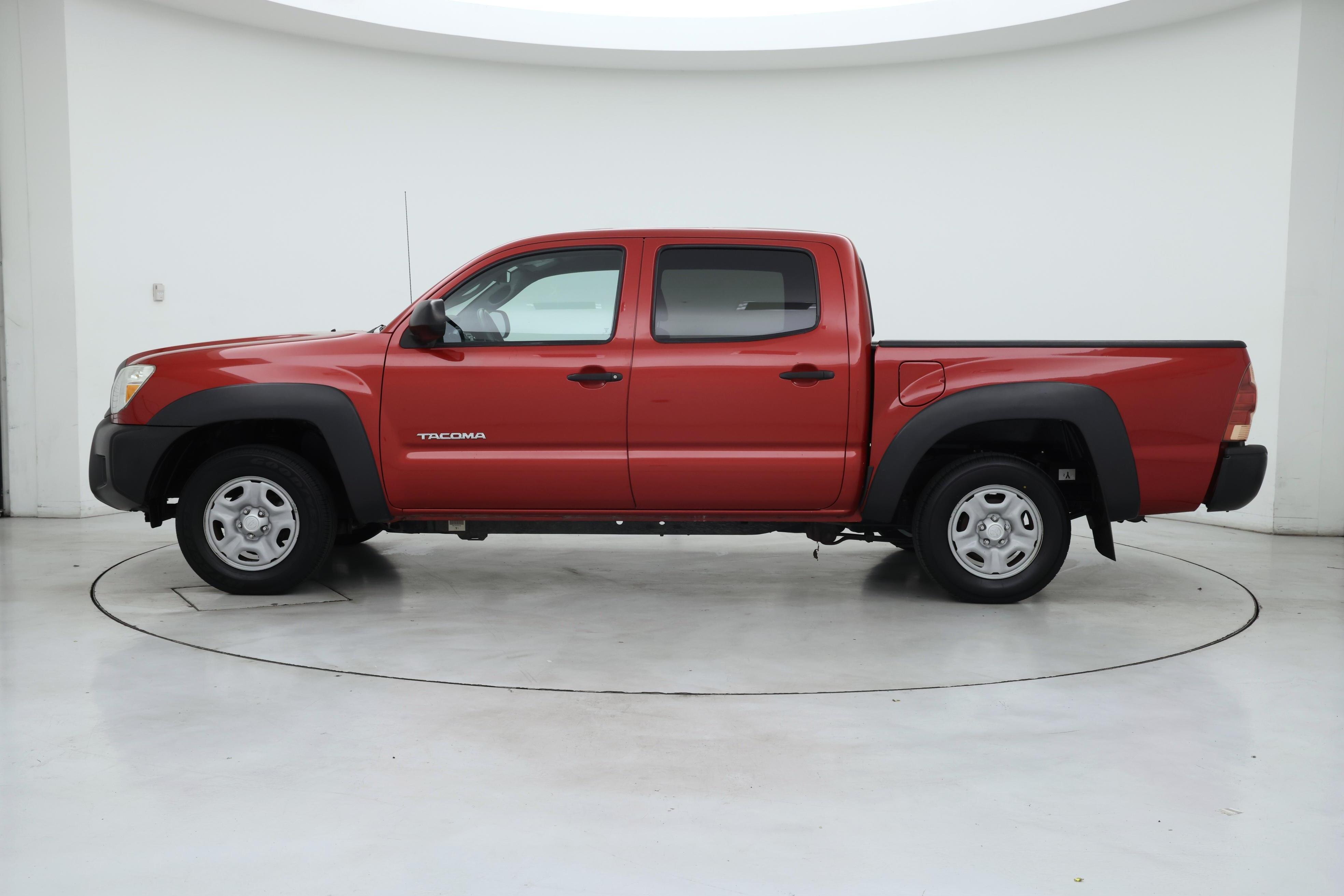 Thumbnail: 2014 Toyota Tacoma - 3