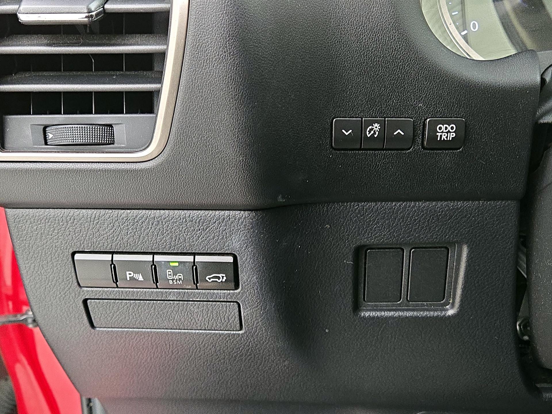 Thumbnail: 2015 Lexus NX - 13