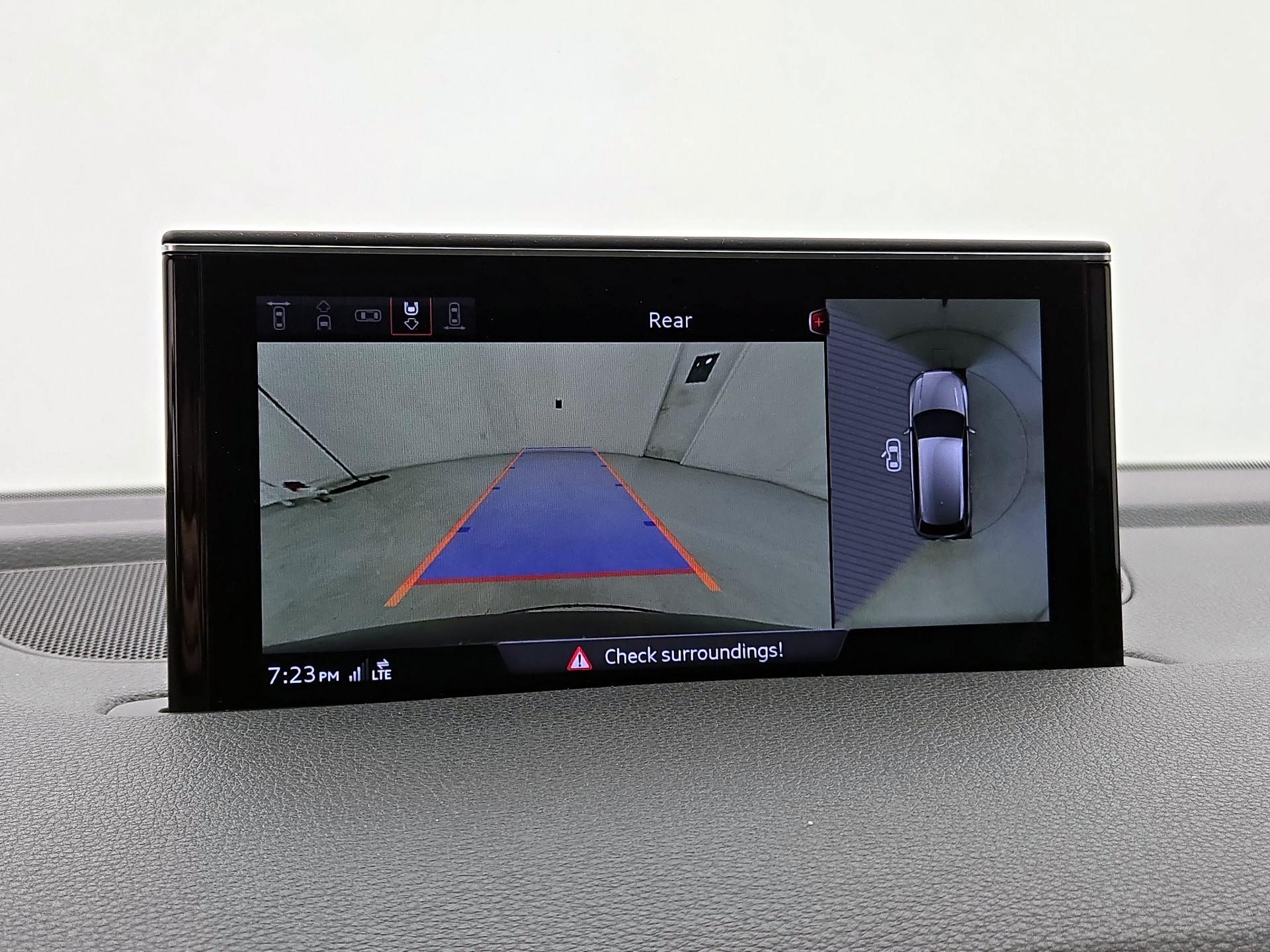 Thumbnail: 2019 Audi Q7 - 15