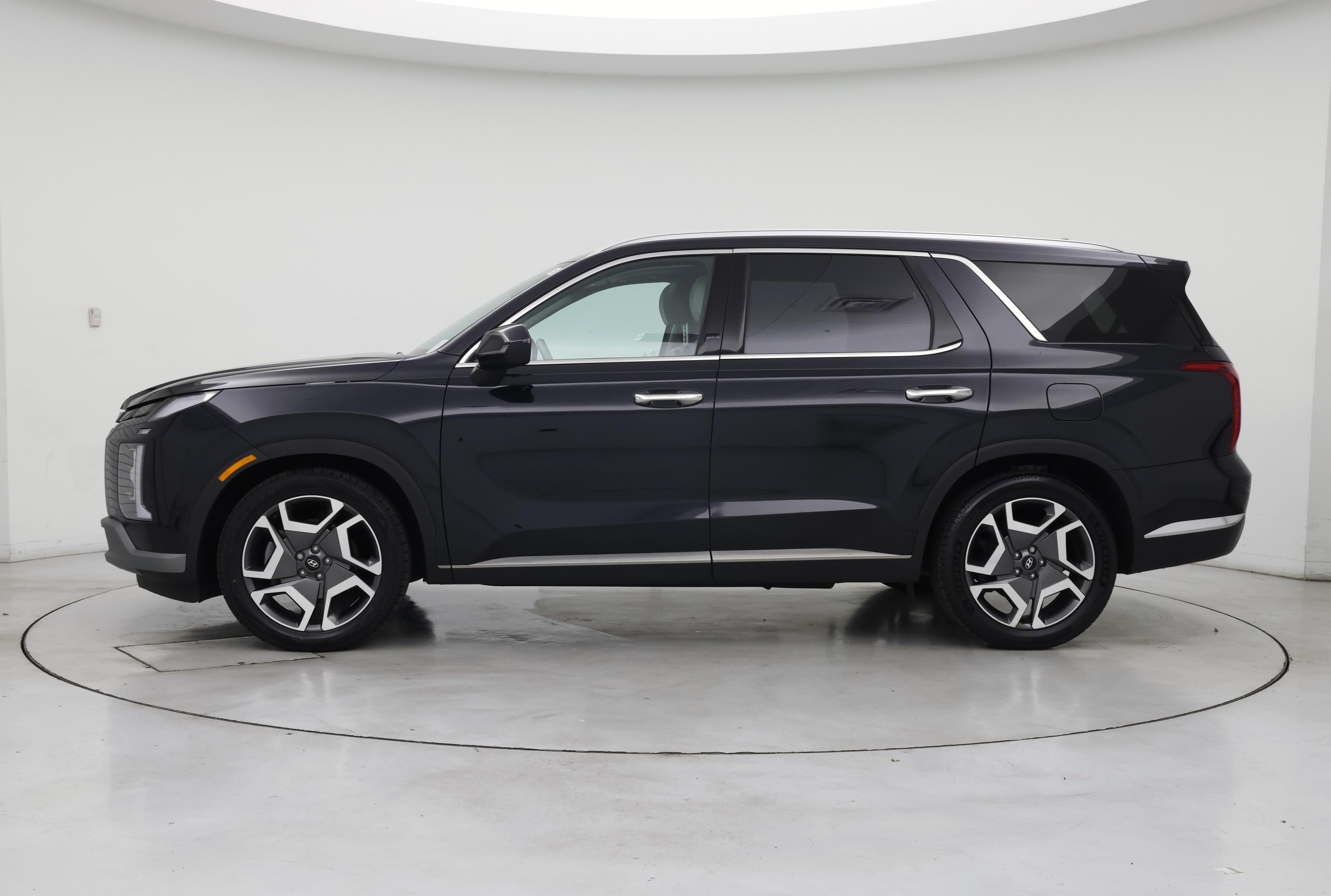 Thumbnail: 2023 Hyundai Palisade - 3