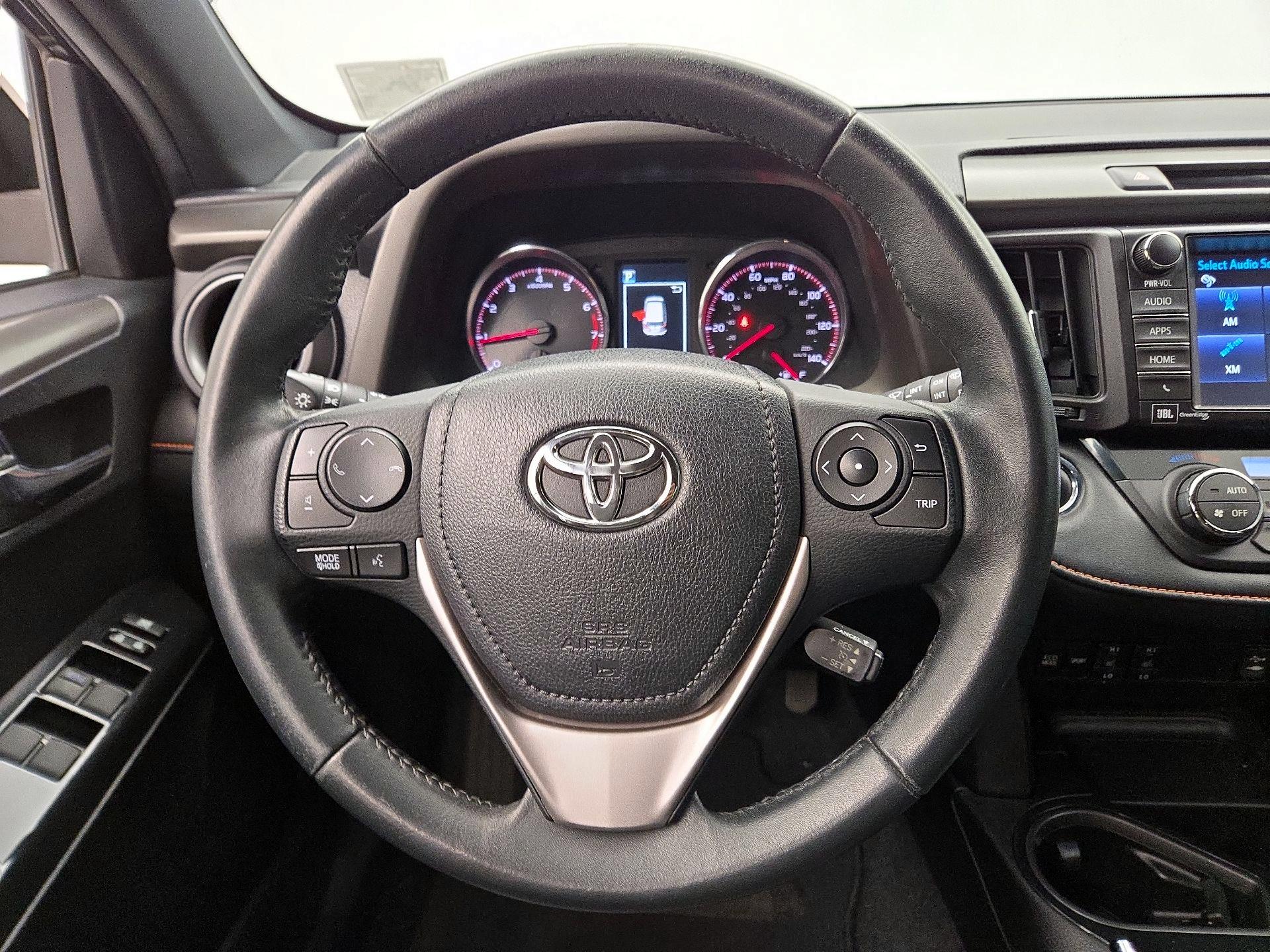 Thumbnail: 2016 Toyota RAV4 - 10