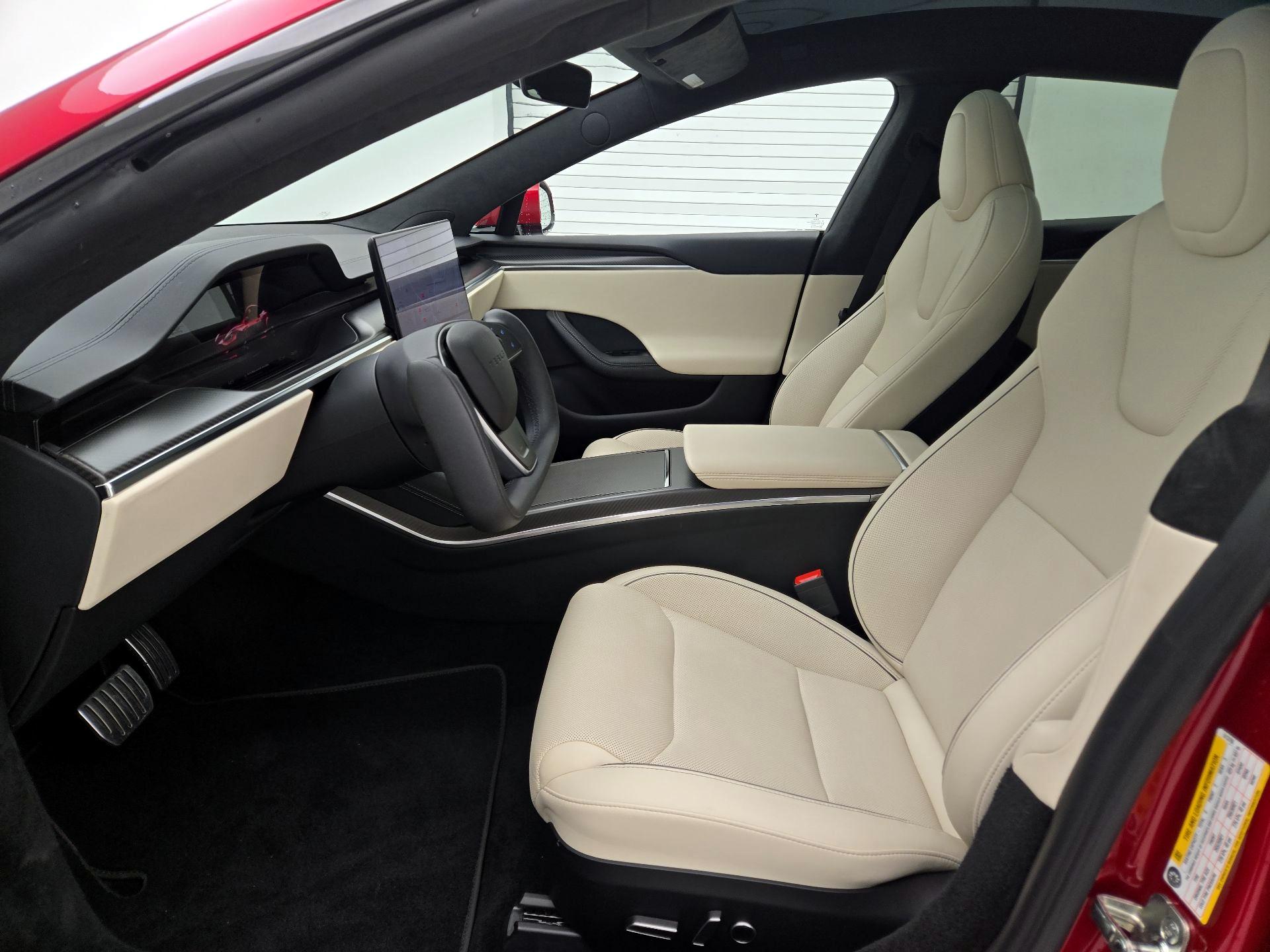 Thumbnail: 2023 Tesla Model S - 11