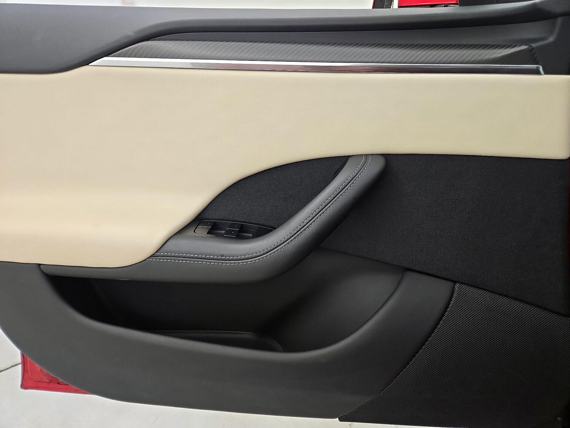 Thumbnail: 2023 Tesla Model S - 12