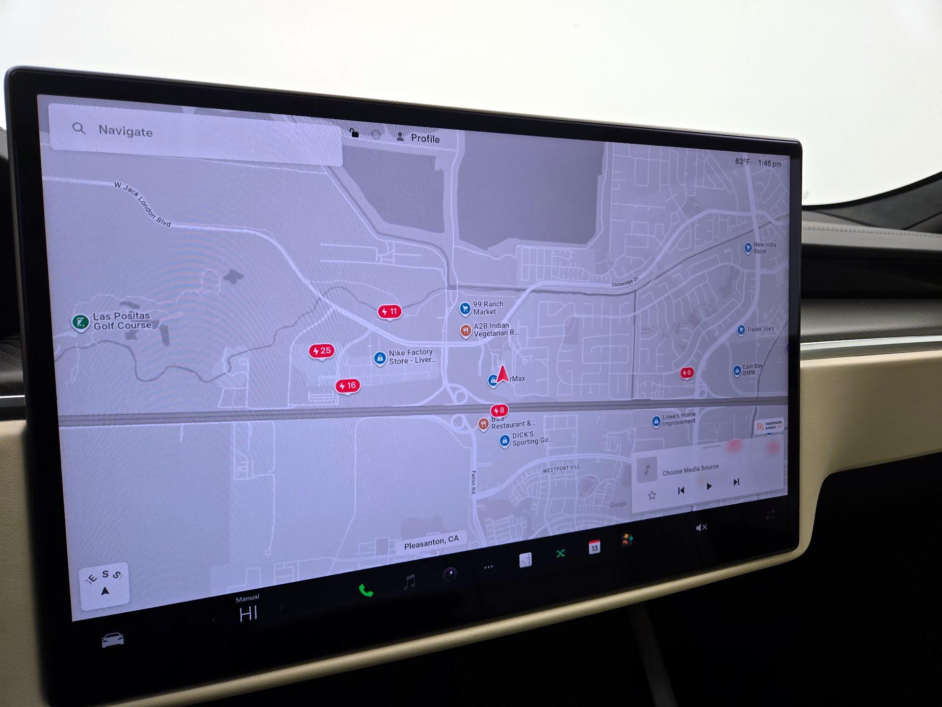 Thumbnail: 2023 Tesla Model S - 13