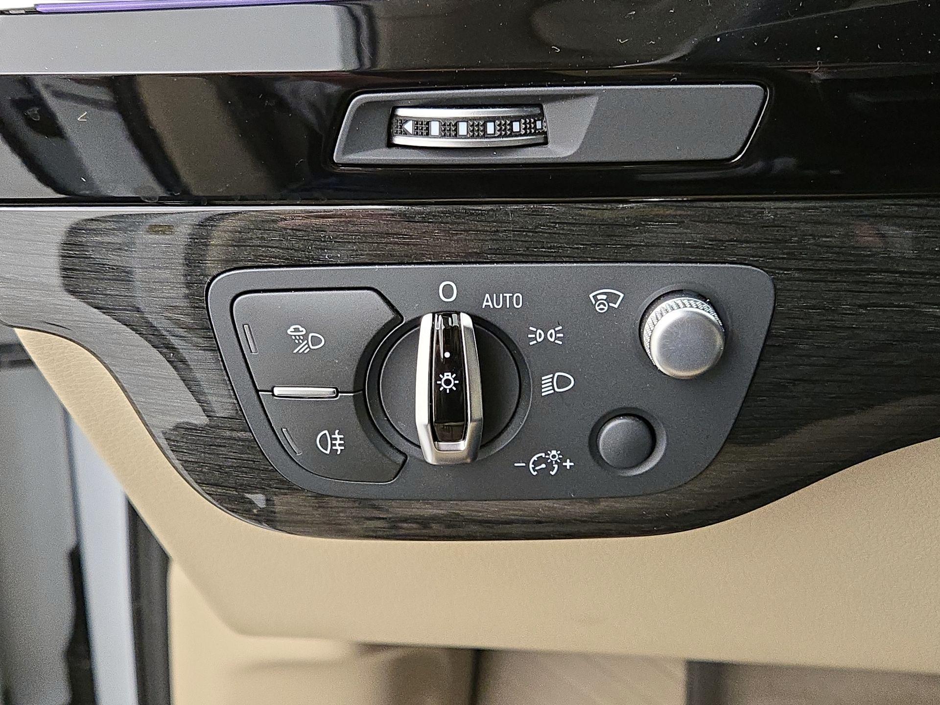 Thumbnail: 2017 Audi Q7 - 13