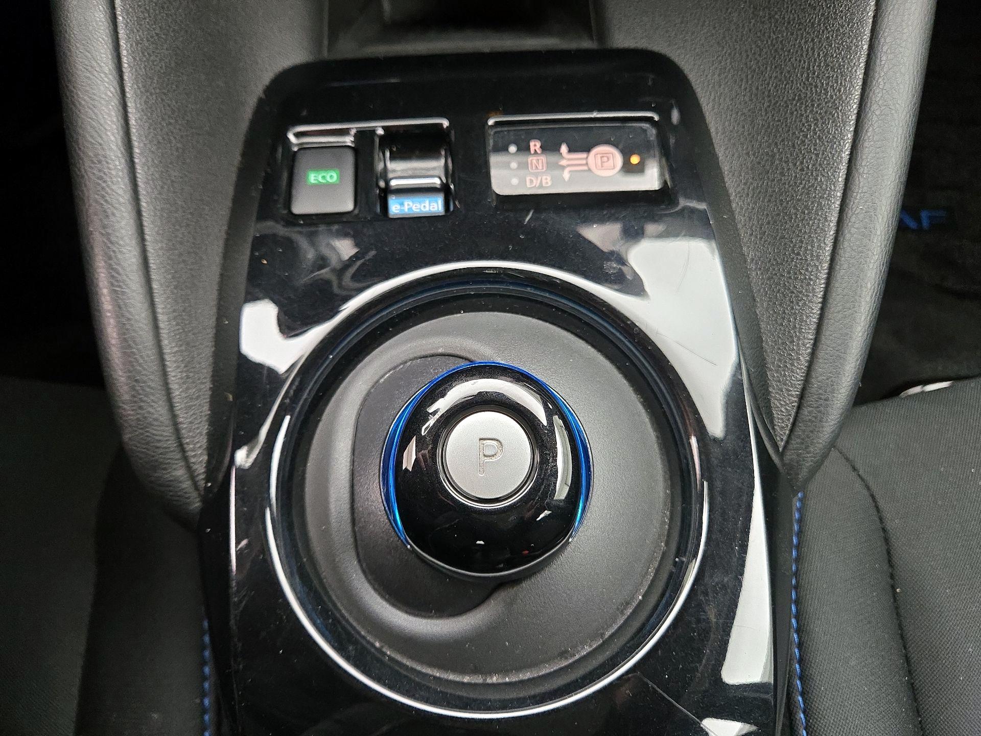 Thumbnail: 2020 Nissan Leaf - 18