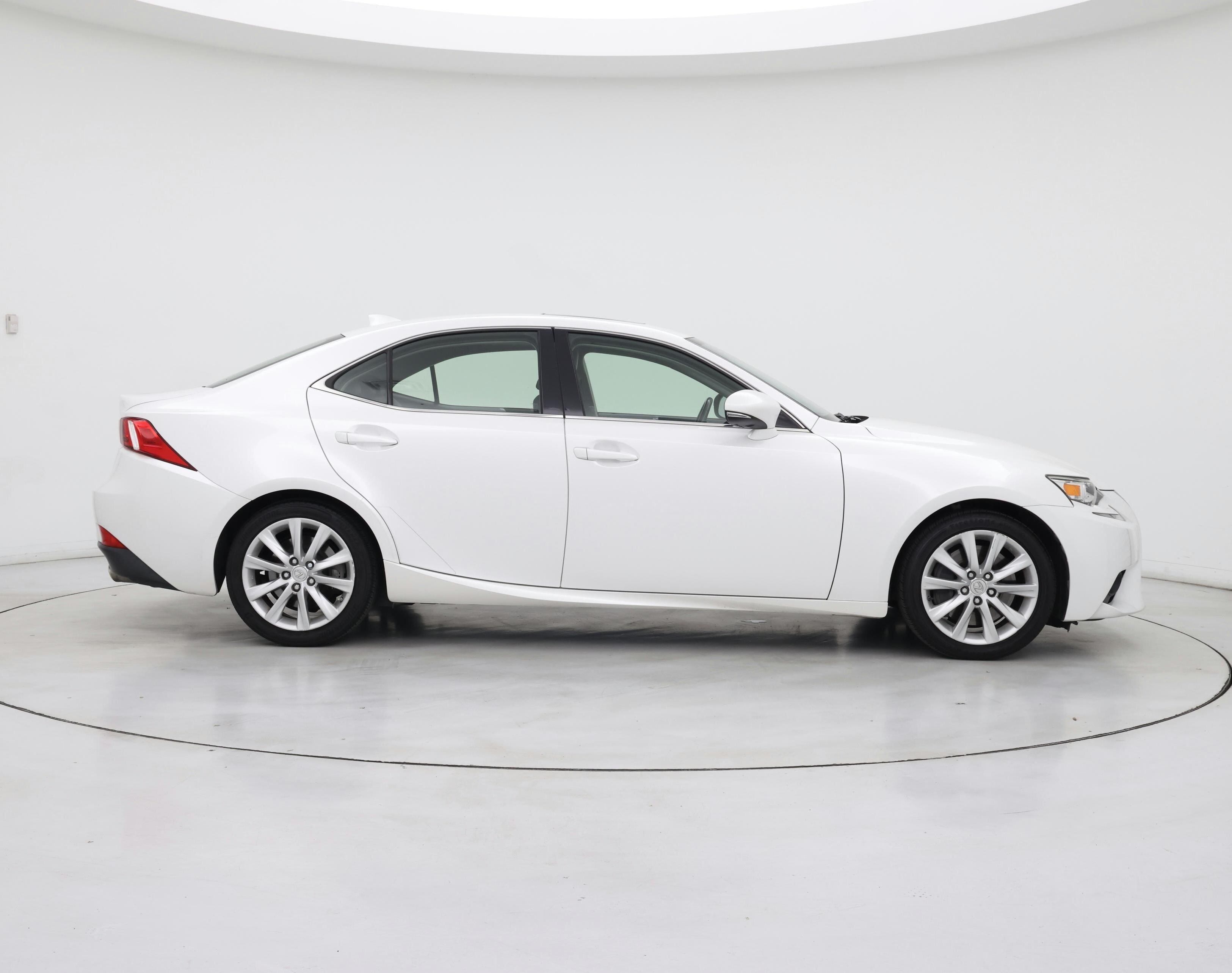 Thumbnail: 2016 Lexus IS - 7