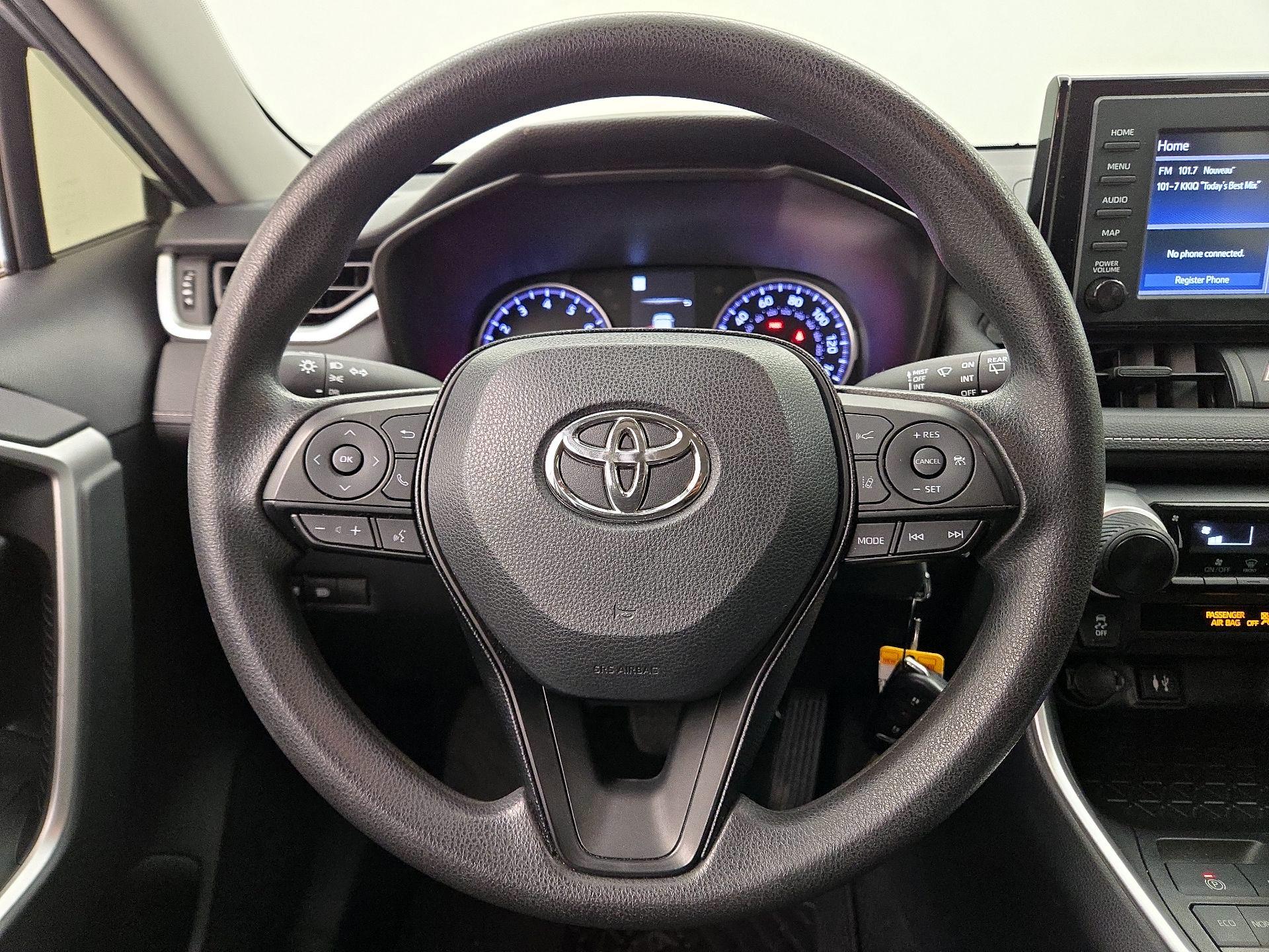 Thumbnail: 2019 Toyota RAV4 - 10