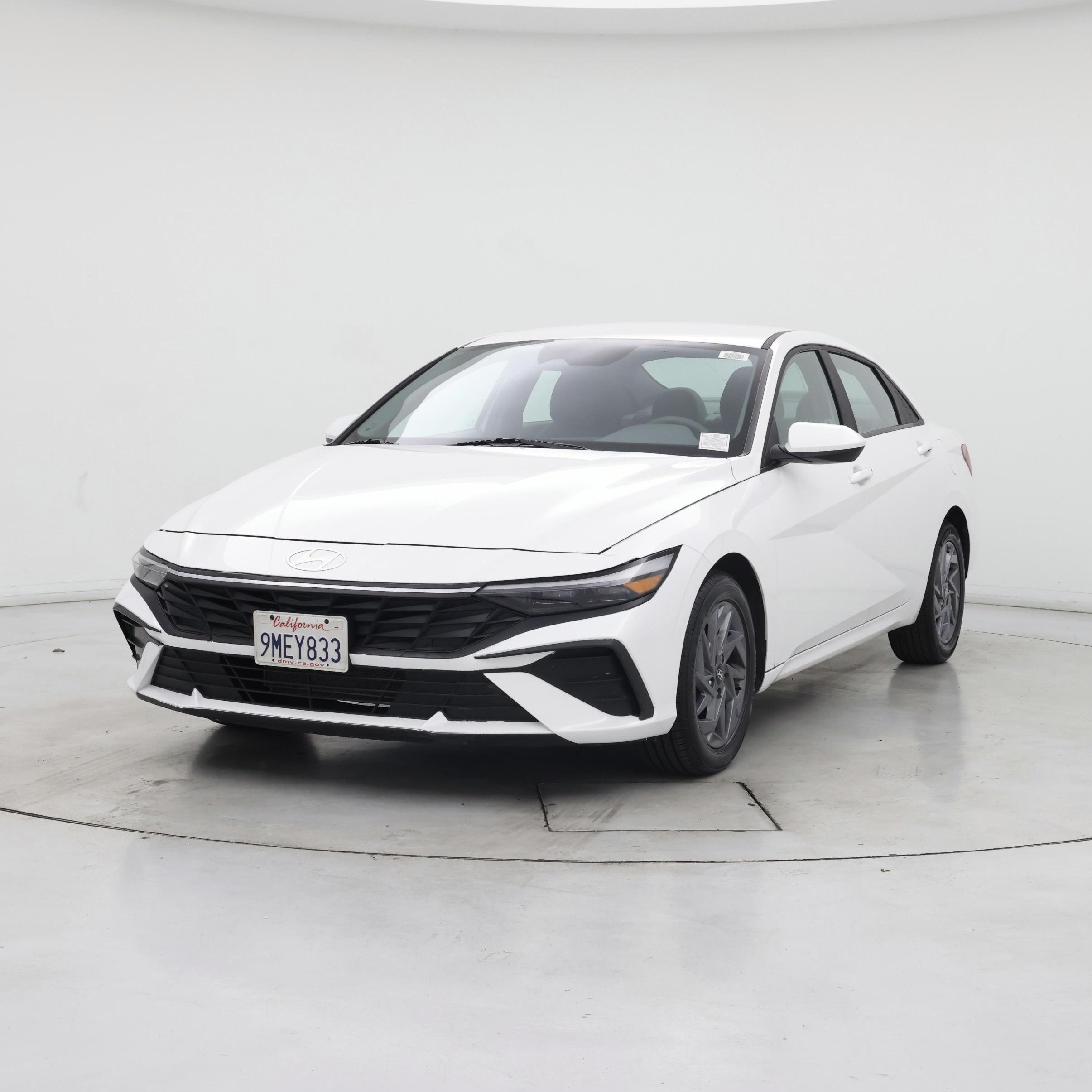 Thumbnail: 2024 Hyundai Elantra - 4