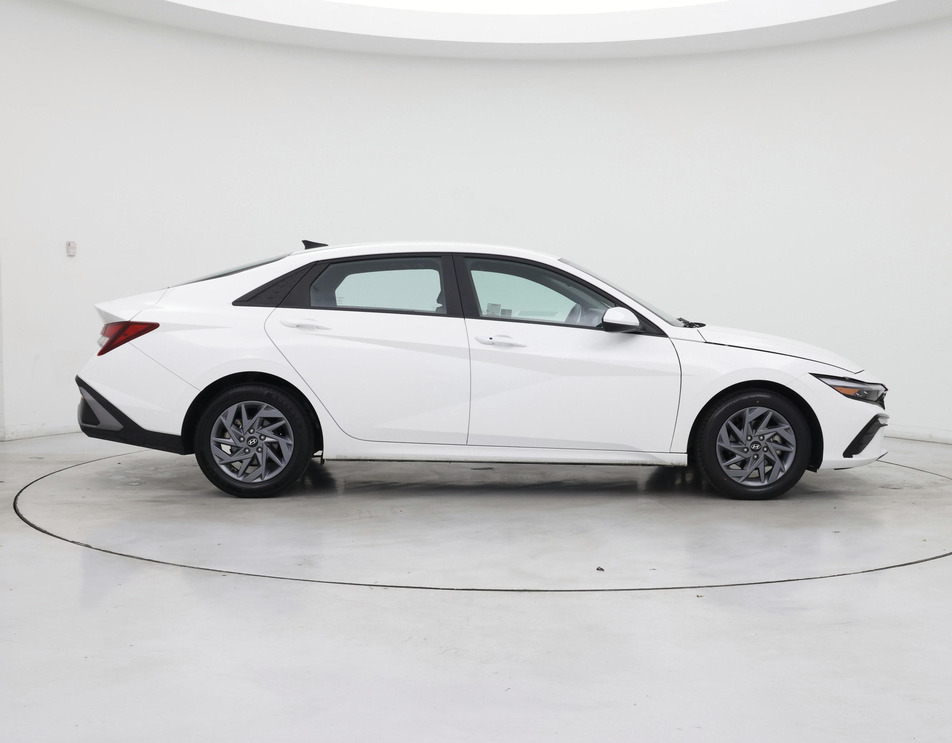 Thumbnail: 2024 Hyundai Elantra - 7