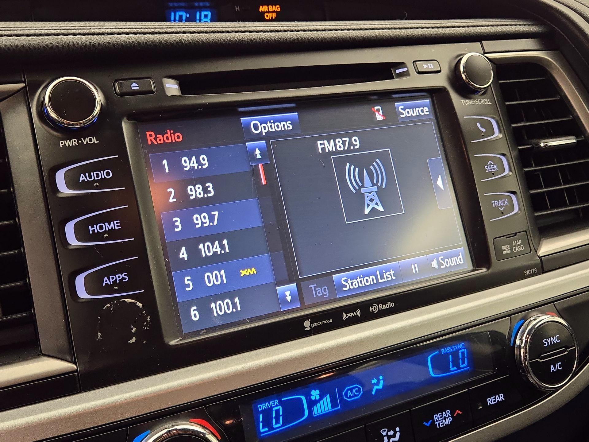 Thumbnail: 2018 Toyota Highlander - 15