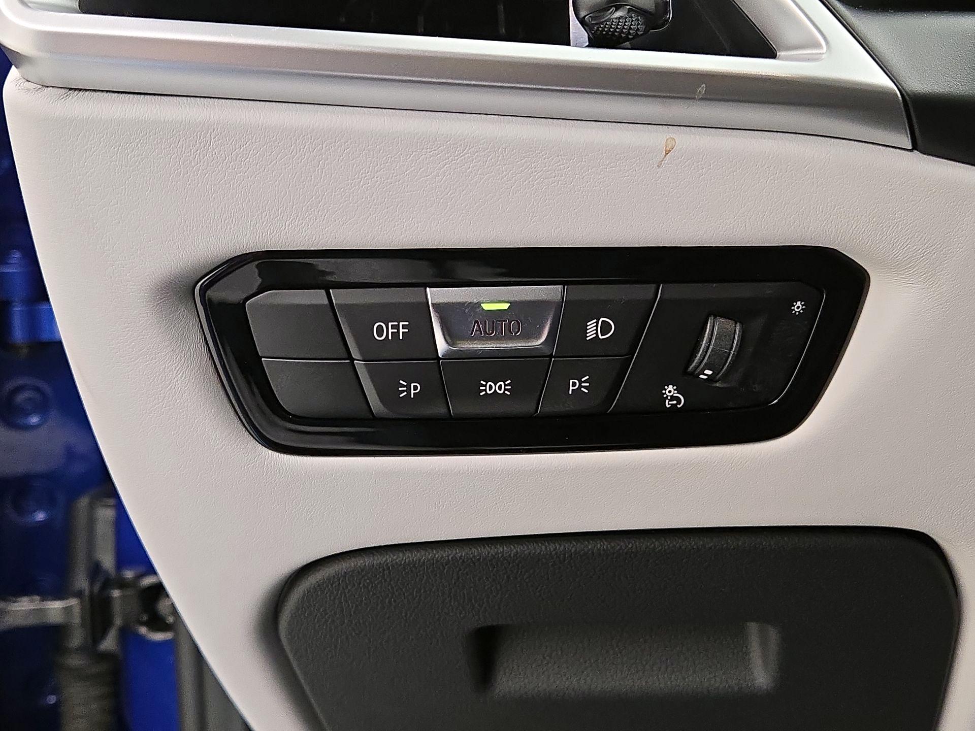 Thumbnail: 2025 BMW M3 - 13