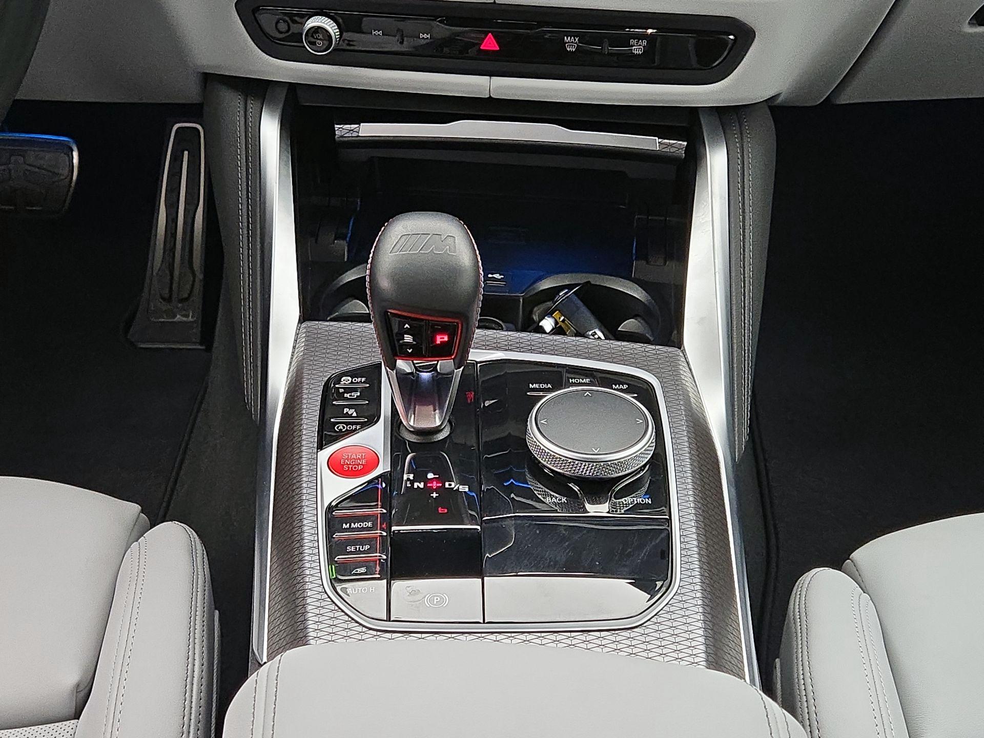 Thumbnail: 2025 BMW M3 - 17