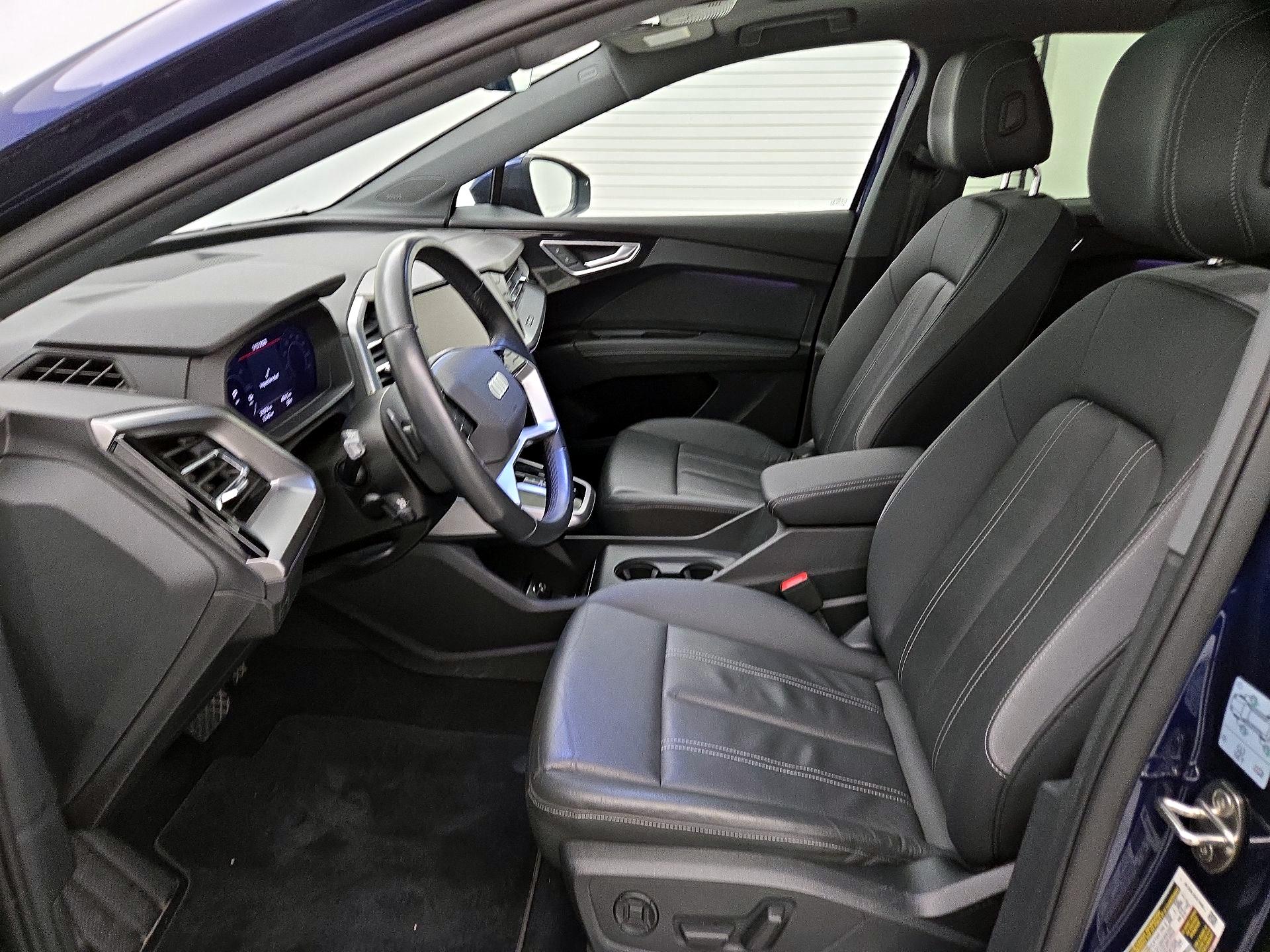 Thumbnail: 2023 Audi Q4 e-tron - 11