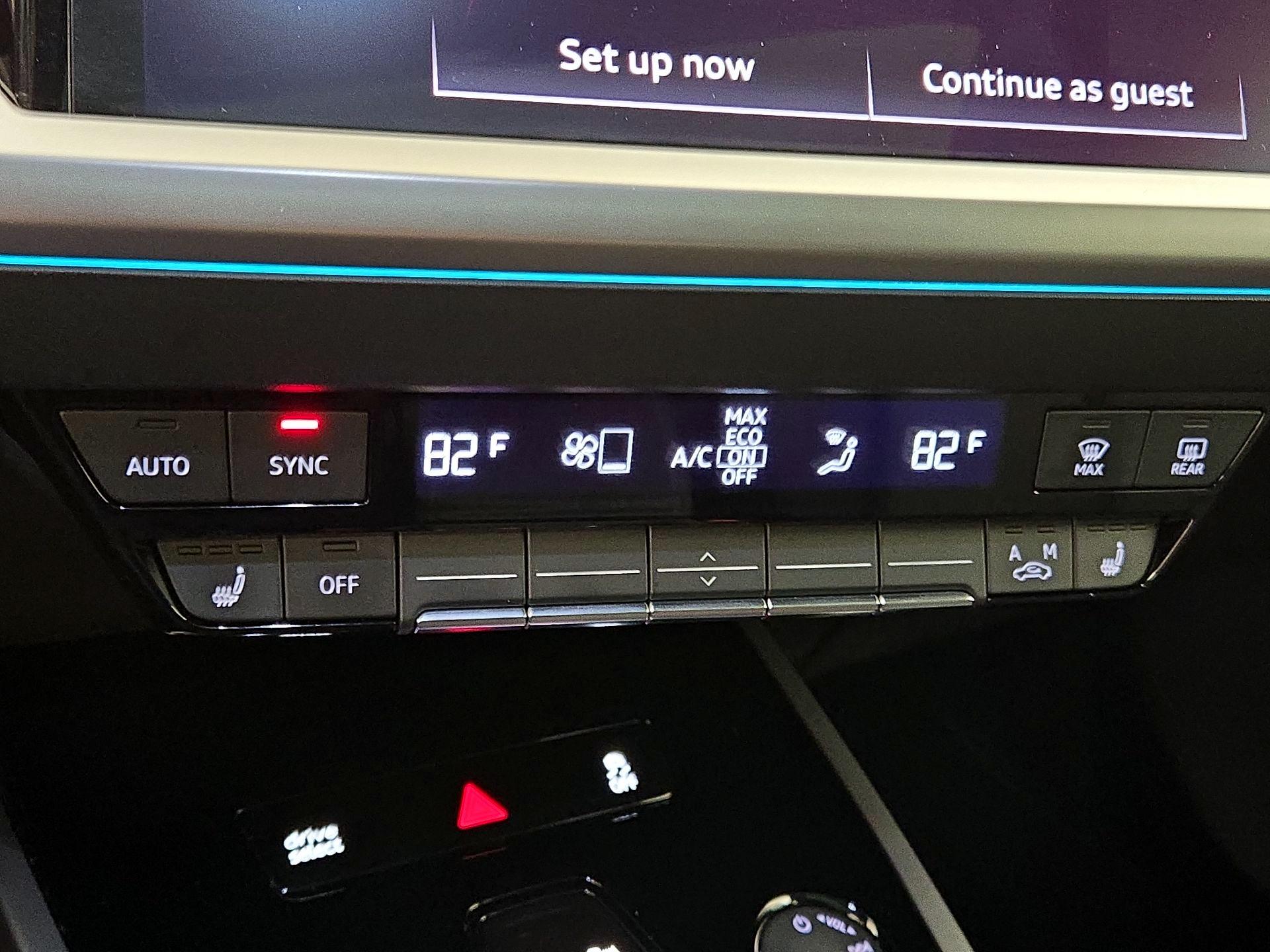 Thumbnail: 2023 Audi Q4 e-tron - 16