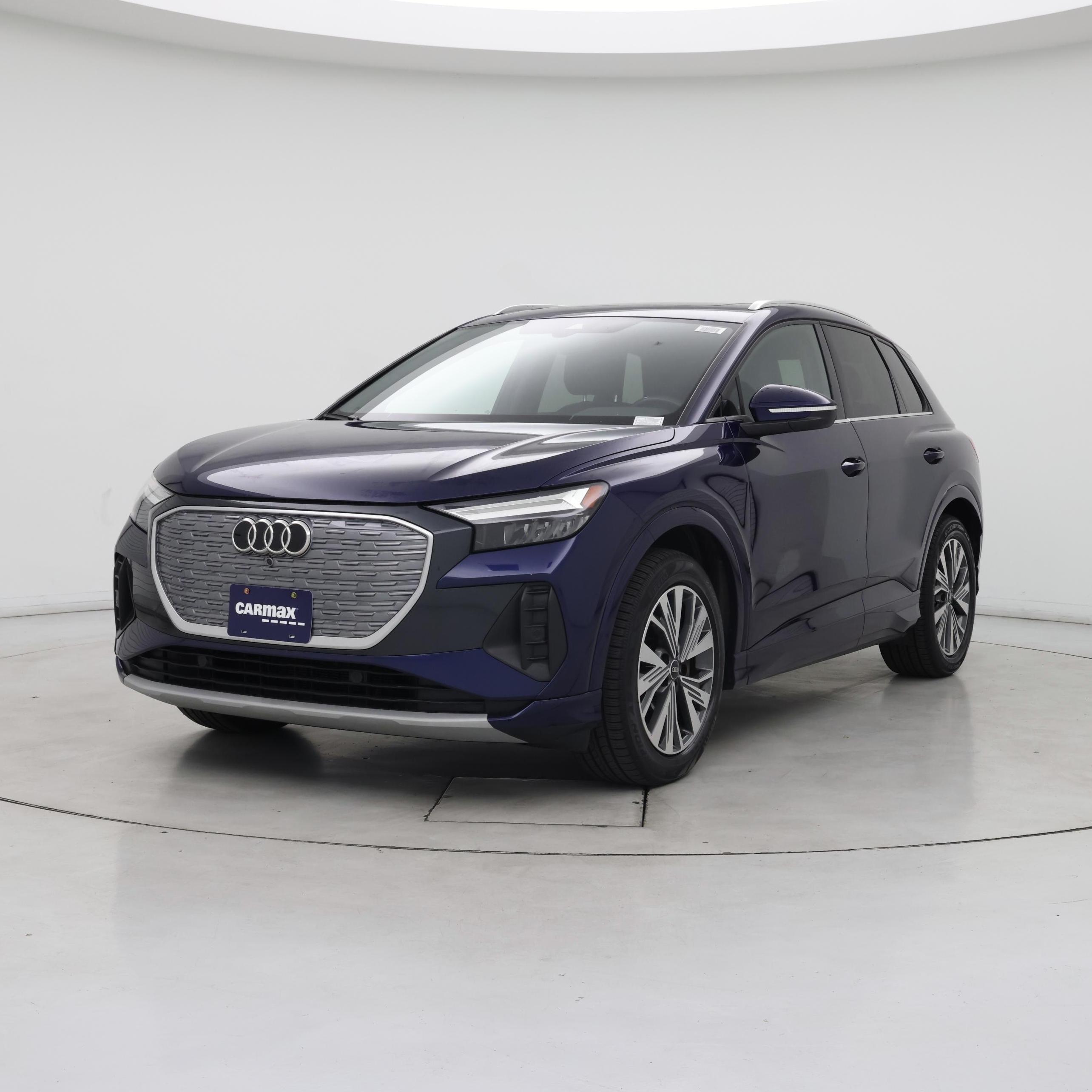 Thumbnail: 2023 Audi Q4 e-tron - 4