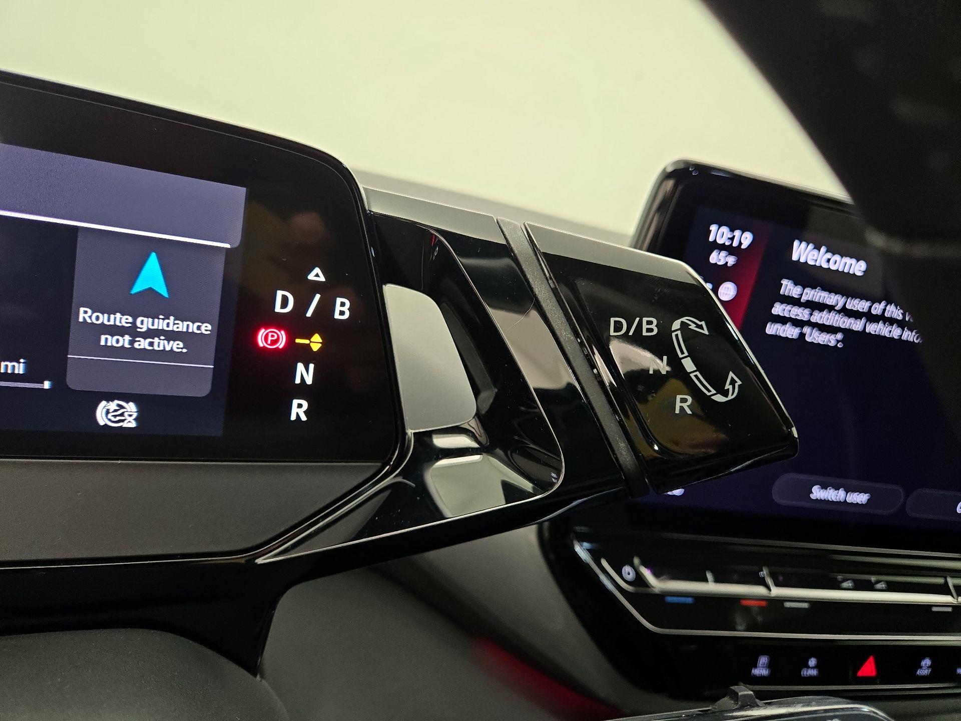 Thumbnail: 2023 Volkswagen ID.4 - 18