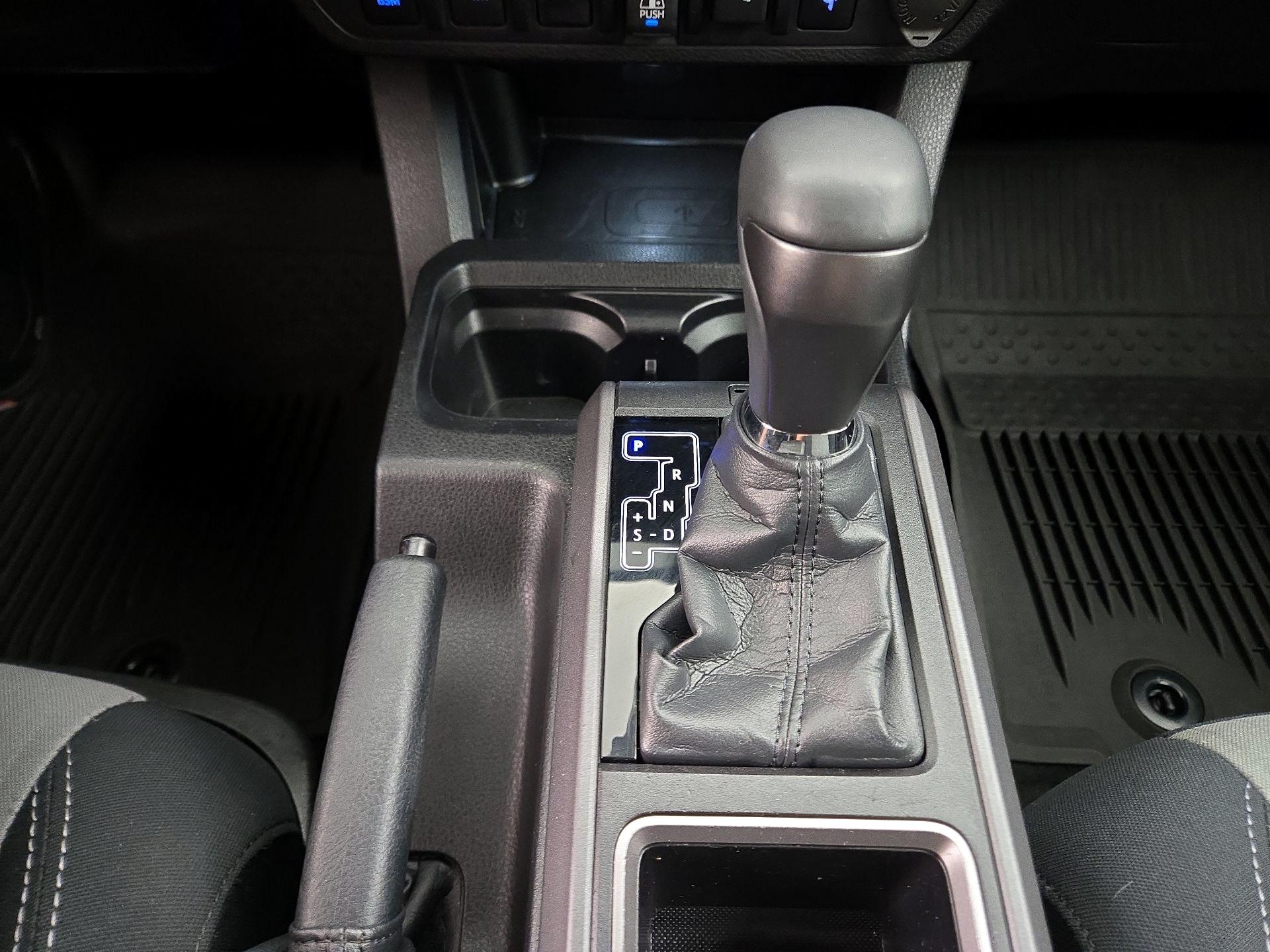 Thumbnail: 2023 Toyota Tacoma - 17