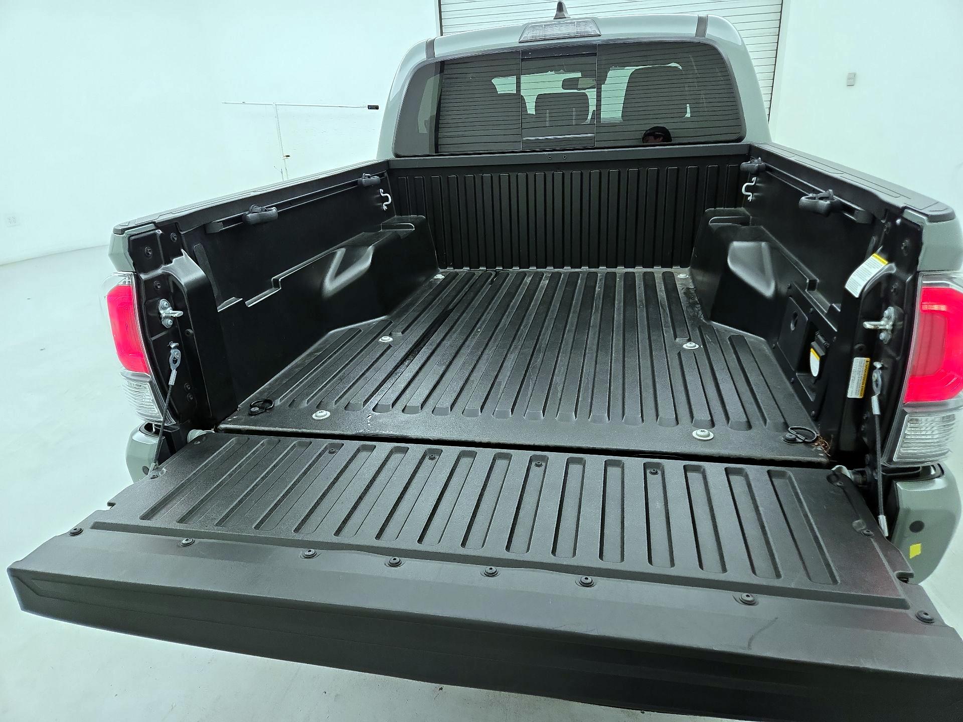 Thumbnail: 2023 Toyota Tacoma - 20