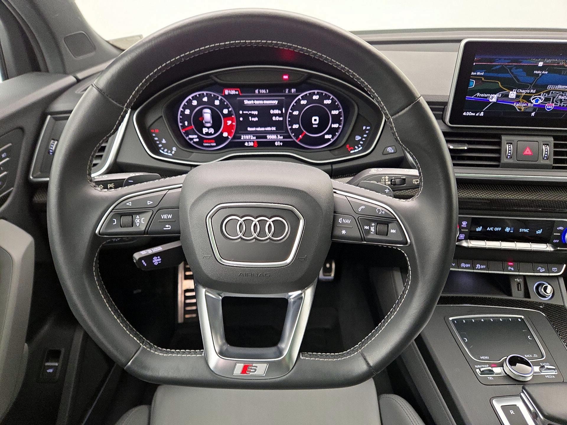 Thumbnail: 2019 Audi SQ5 - 10