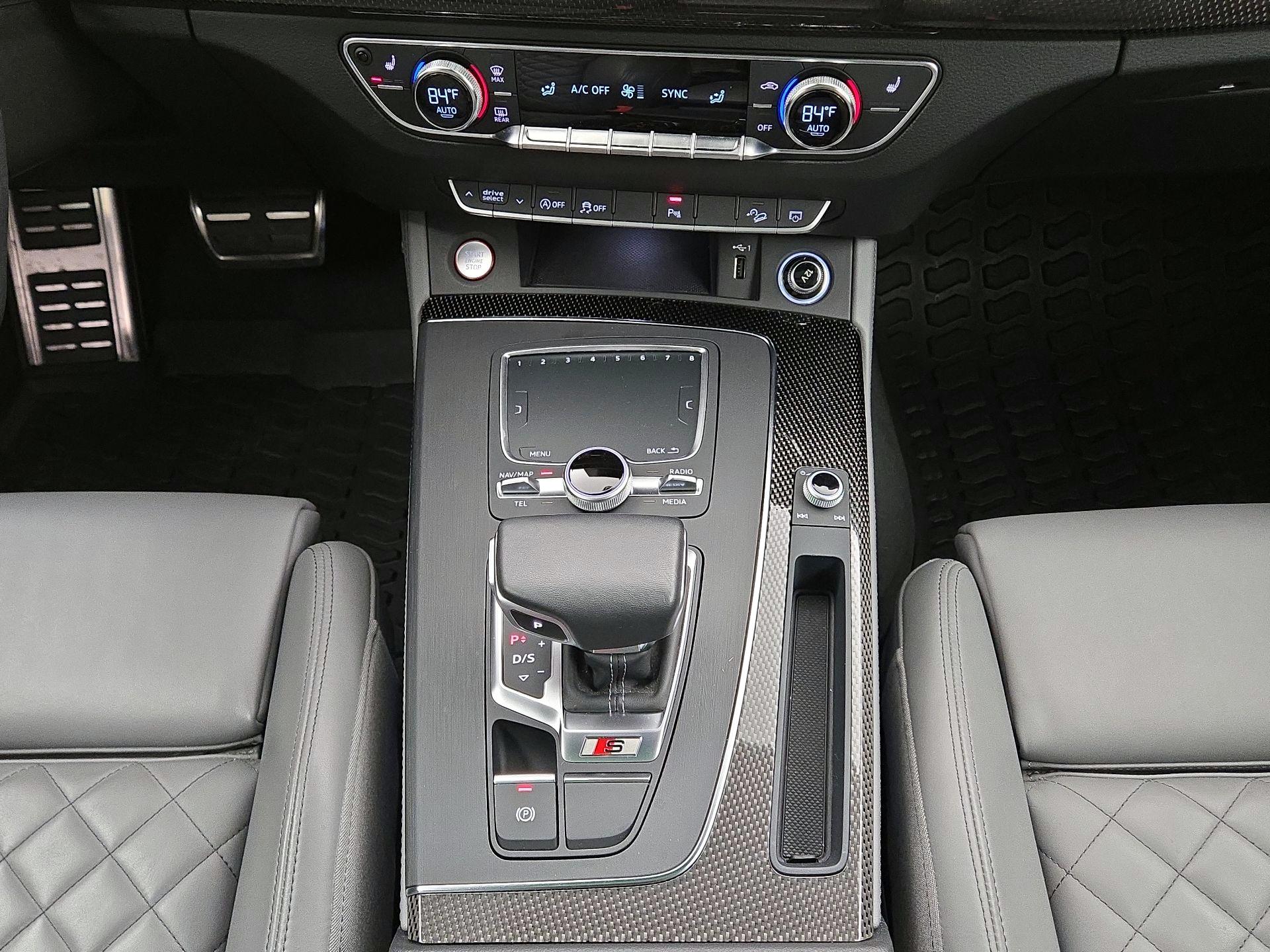 Thumbnail: 2019 Audi SQ5 - 18