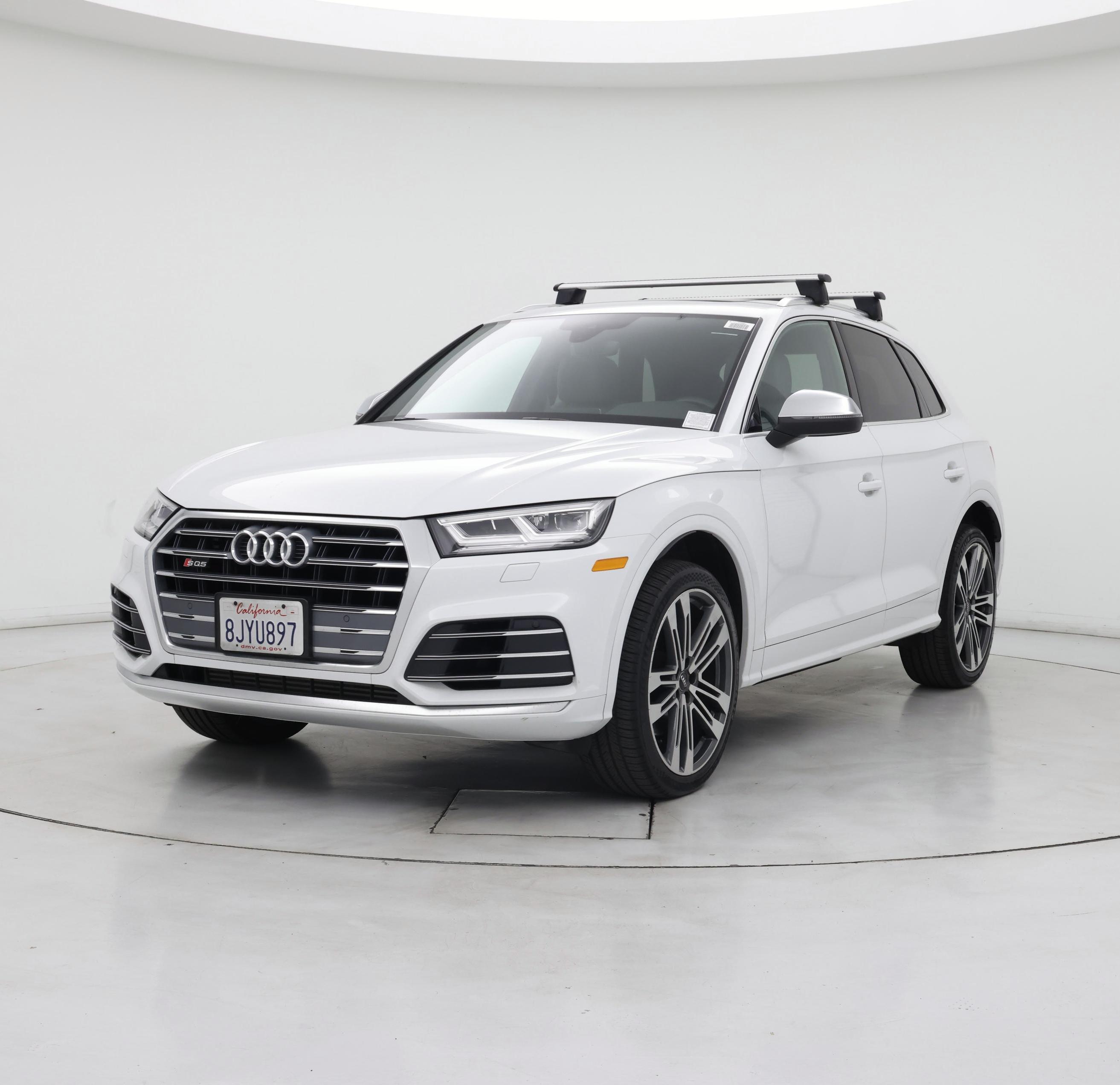 Thumbnail: 2019 Audi SQ5 - 4