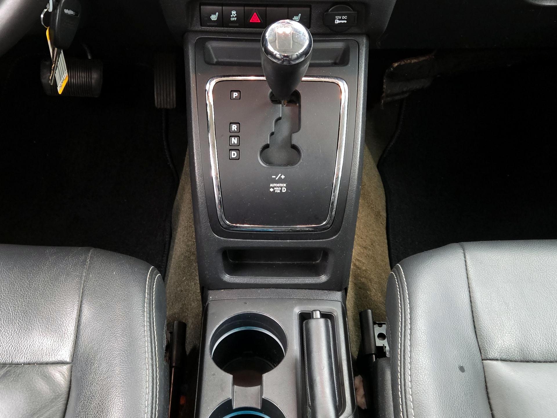 Thumbnail: 2016 Jeep Patriot - 16