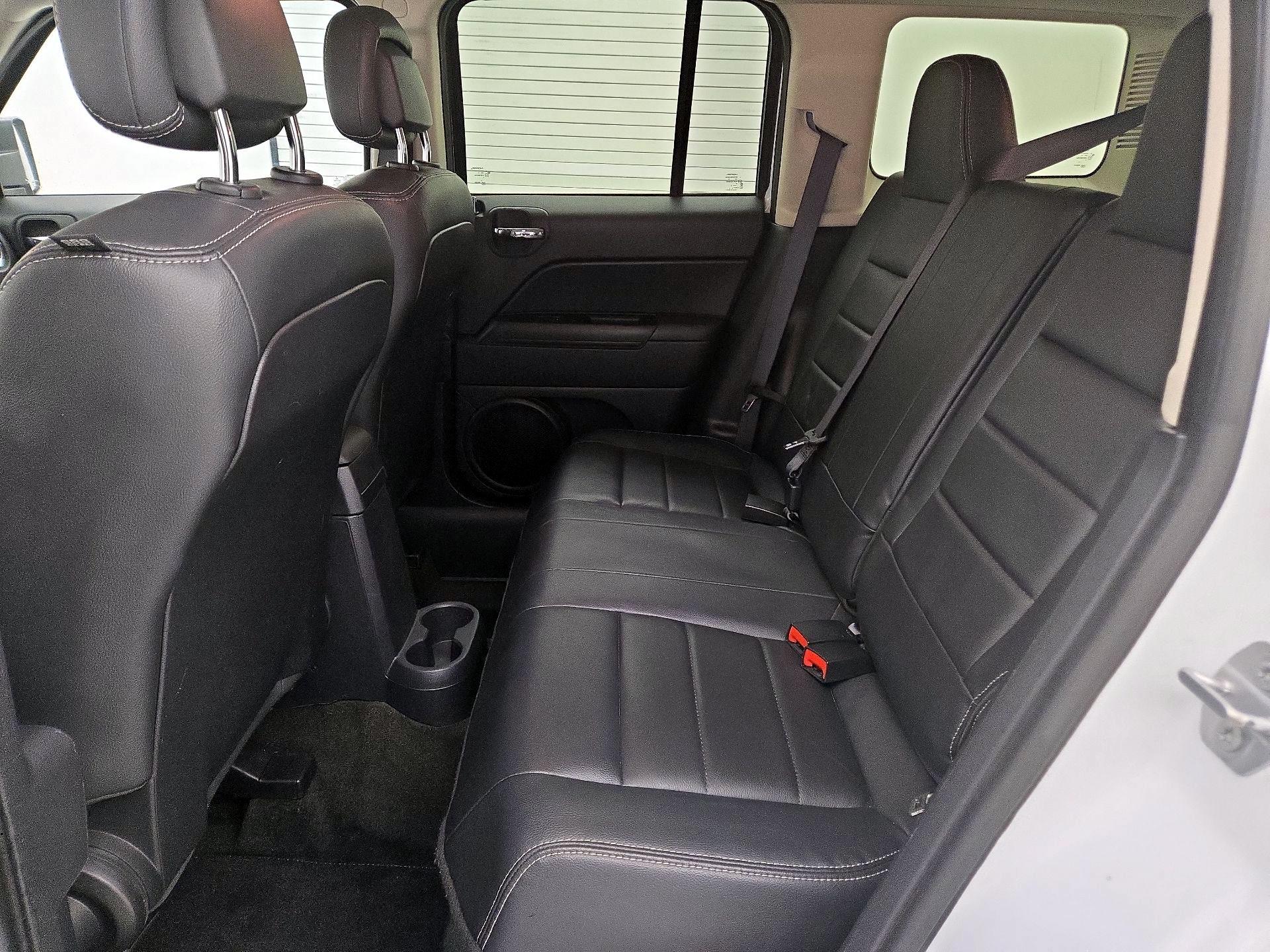 Thumbnail: 2016 Jeep Patriot - 18