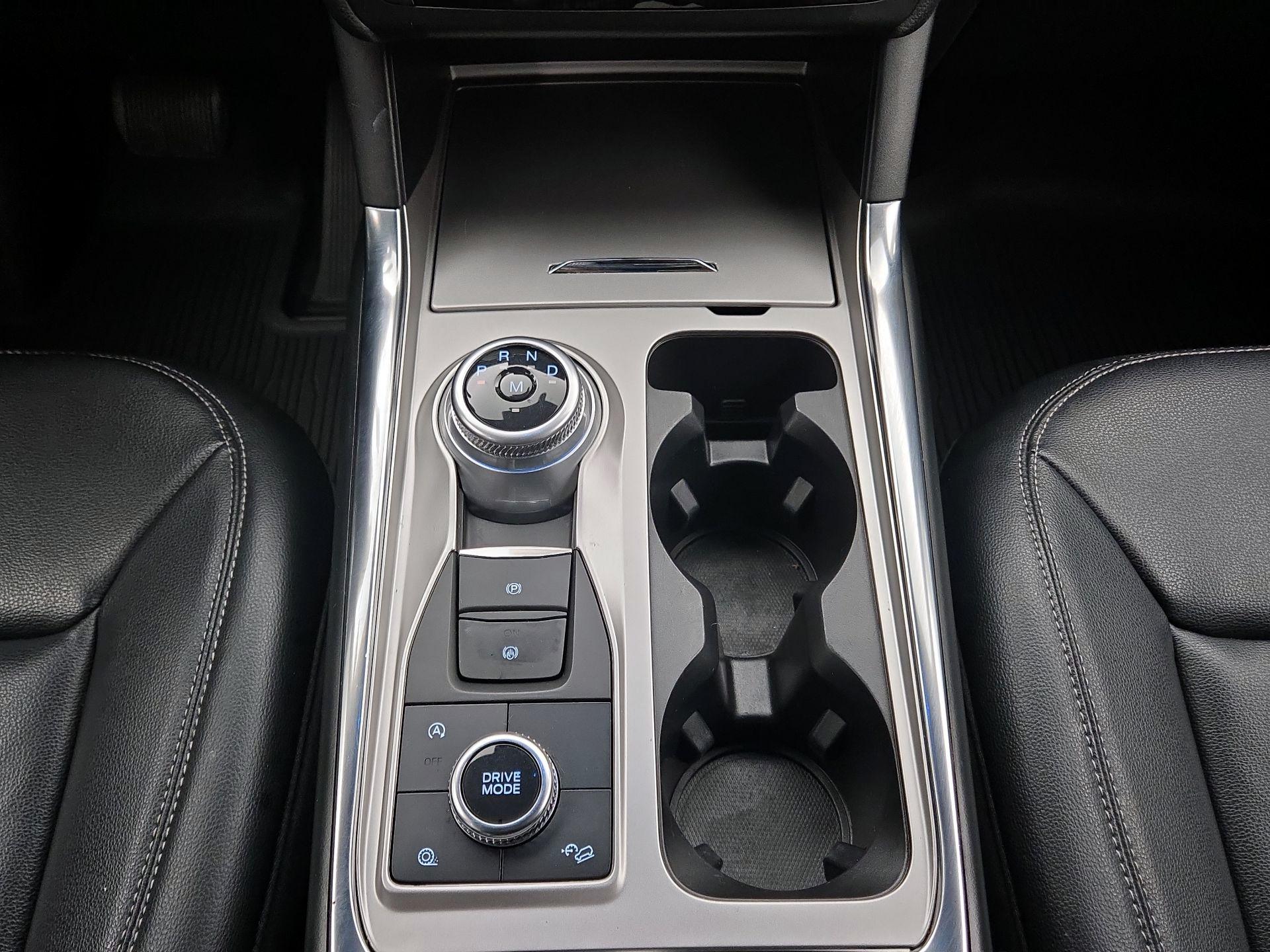 Thumbnail: 2020 Ford Explorer - 18