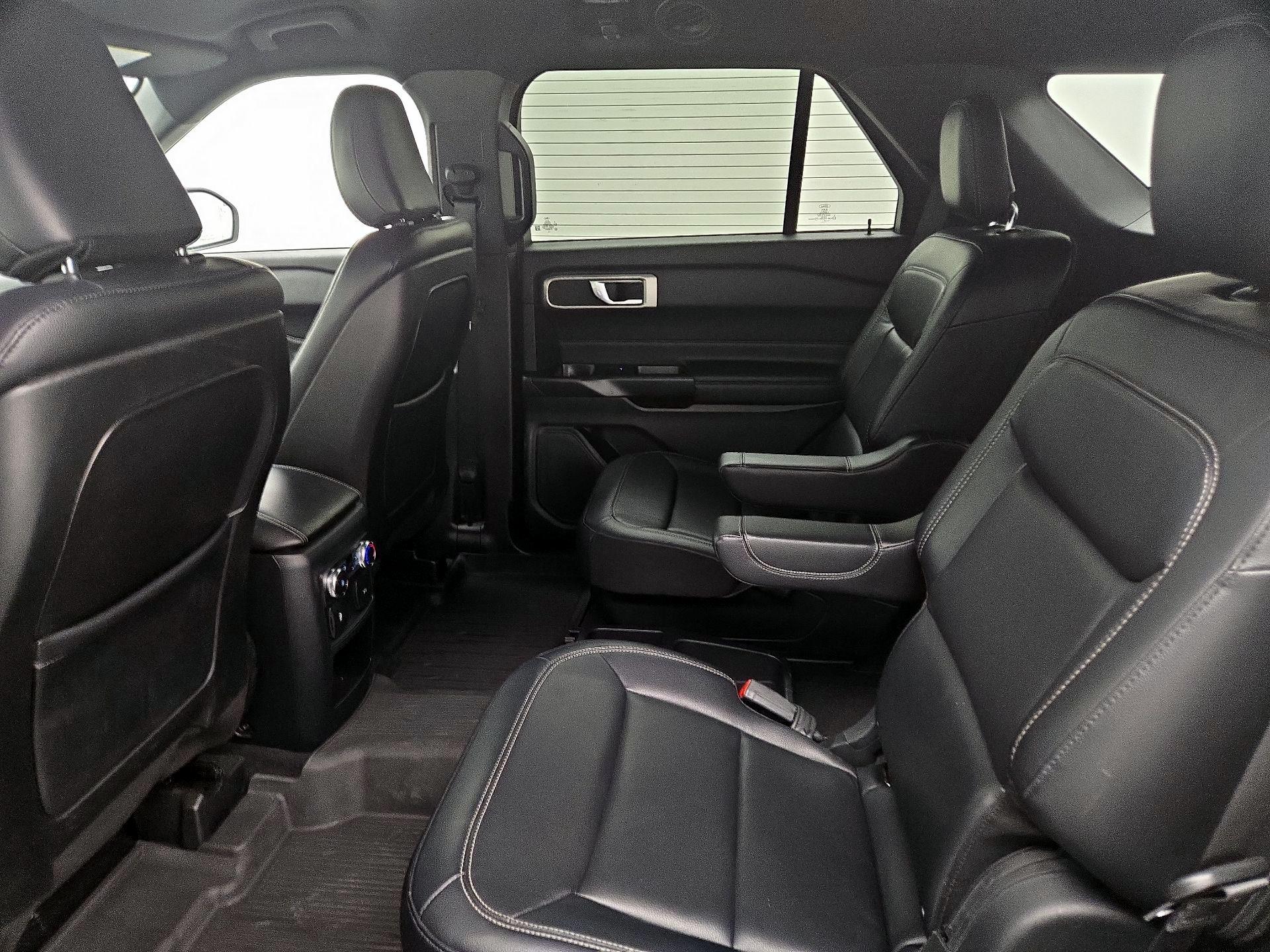 Thumbnail: 2020 Ford Explorer - 20