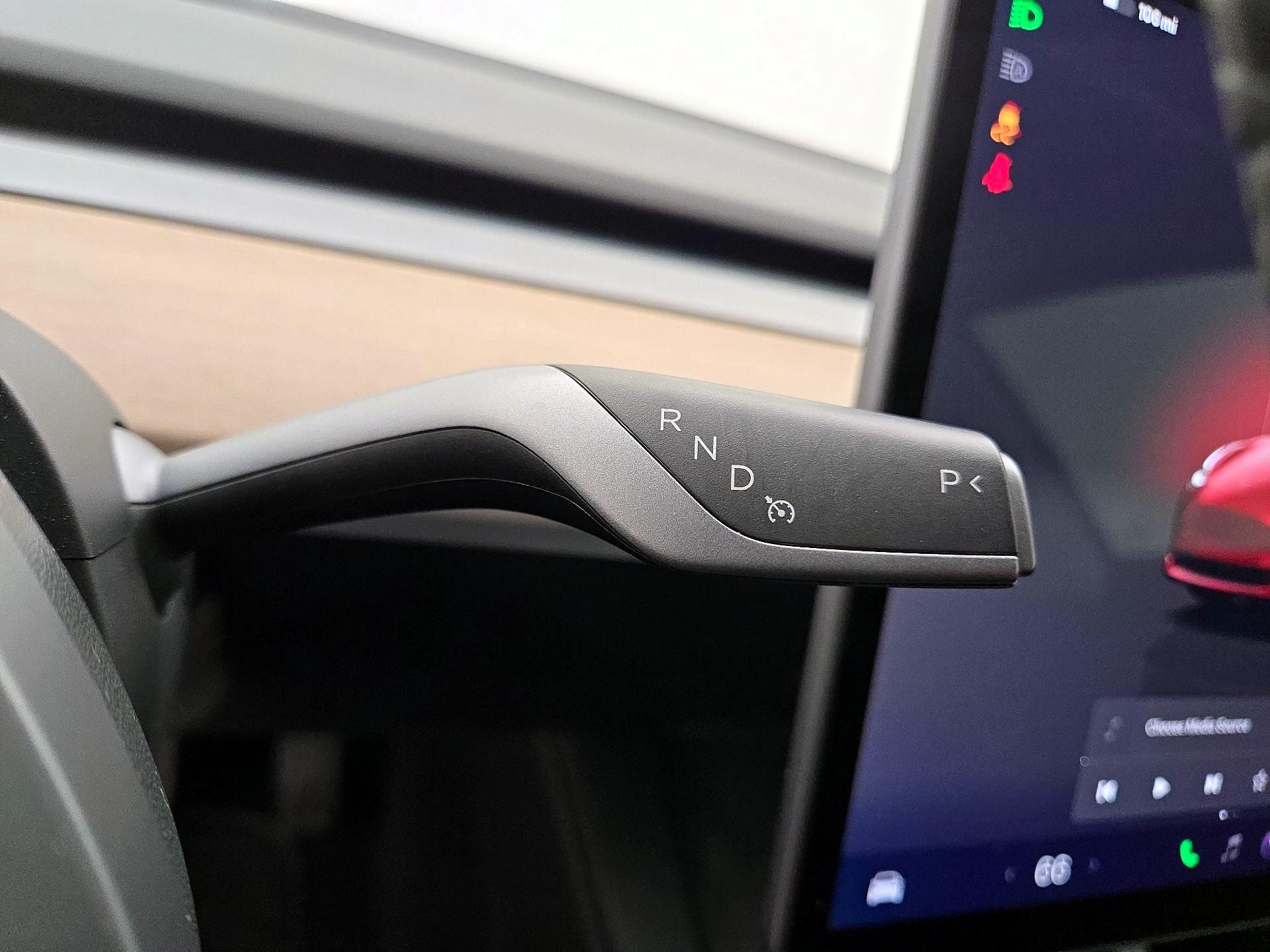 Thumbnail: 2023 Tesla Model 3 - 17