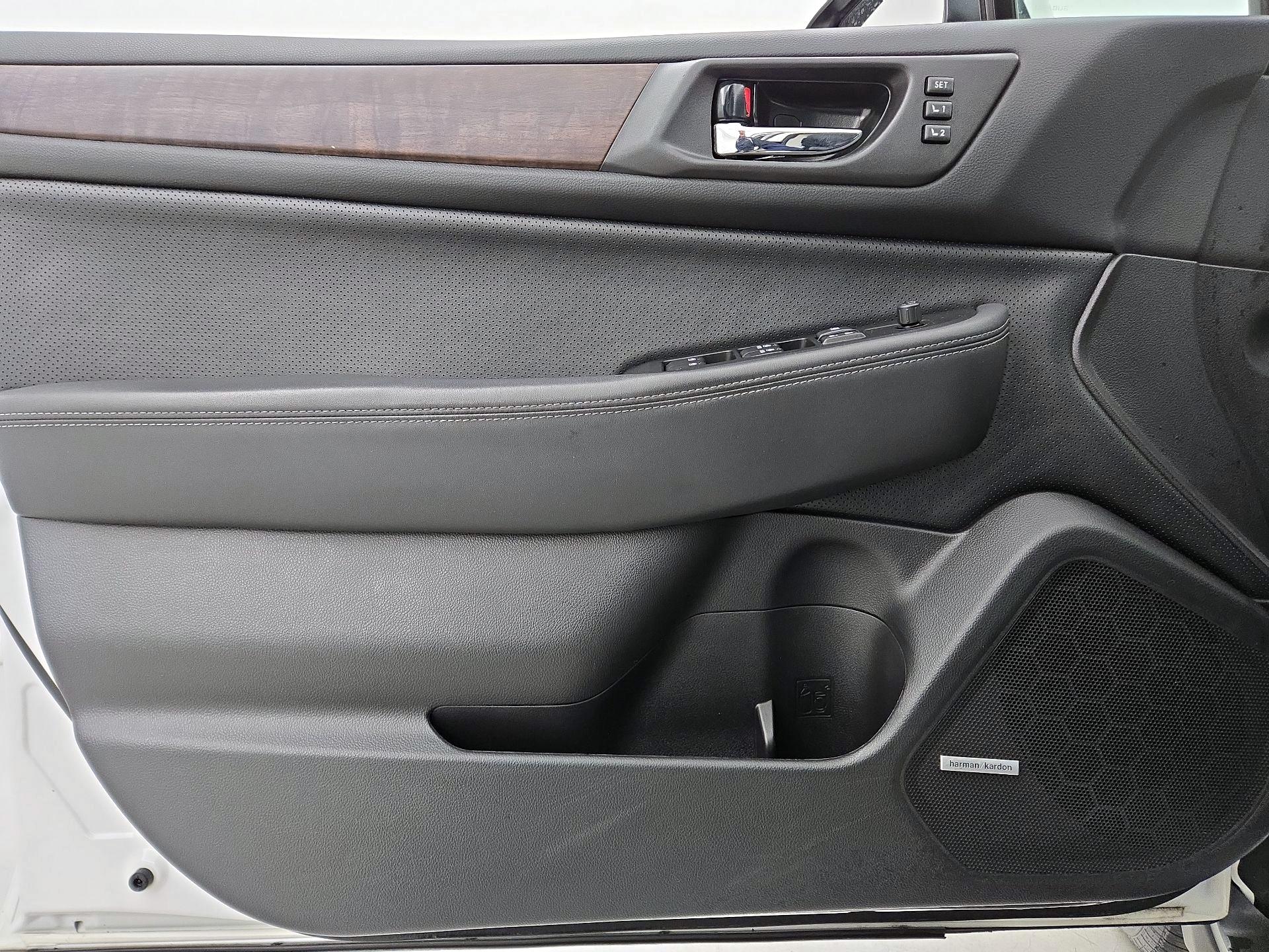 Thumbnail: 2016 Subaru Outback - 12