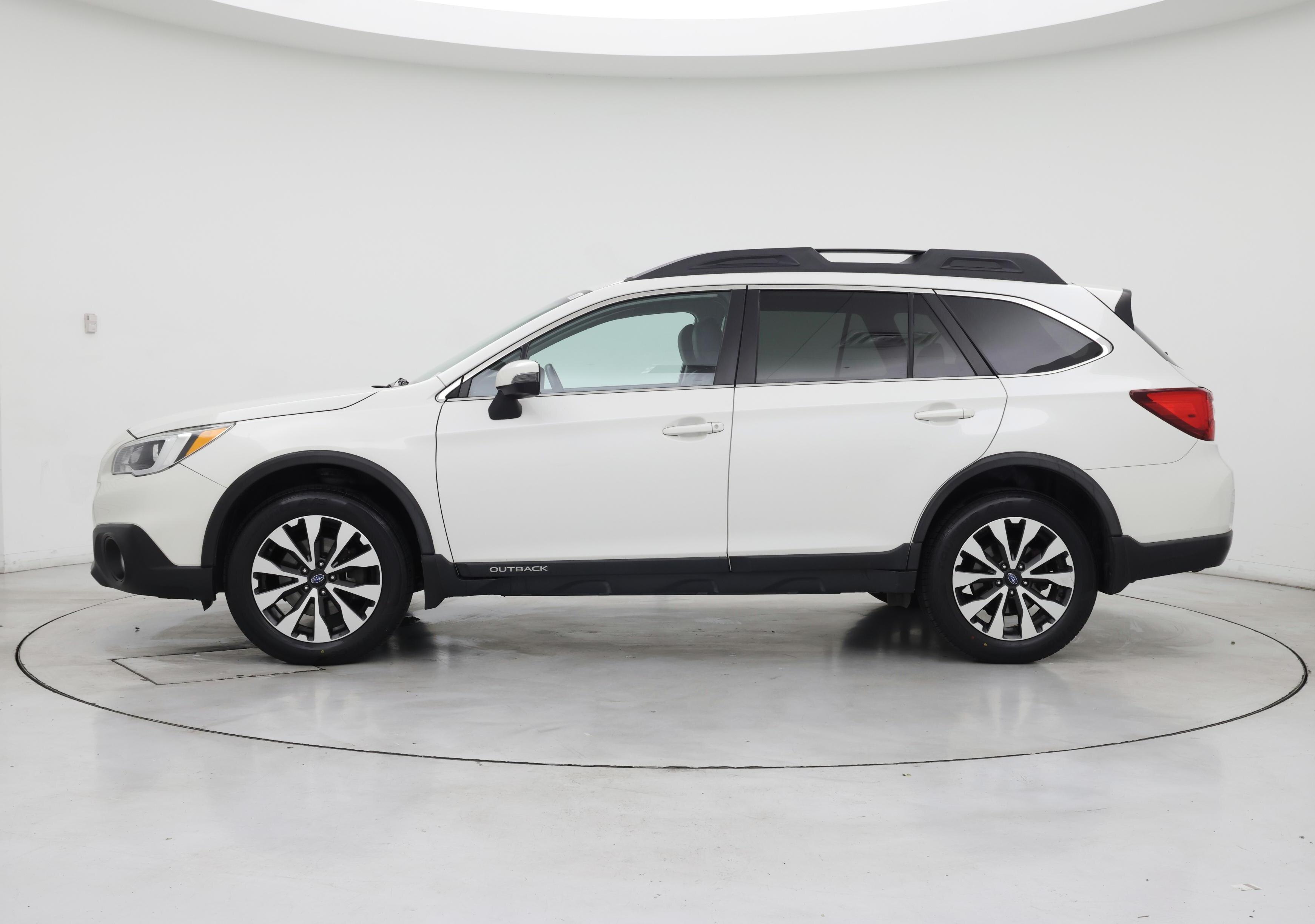 Thumbnail: 2016 Subaru Outback - 3