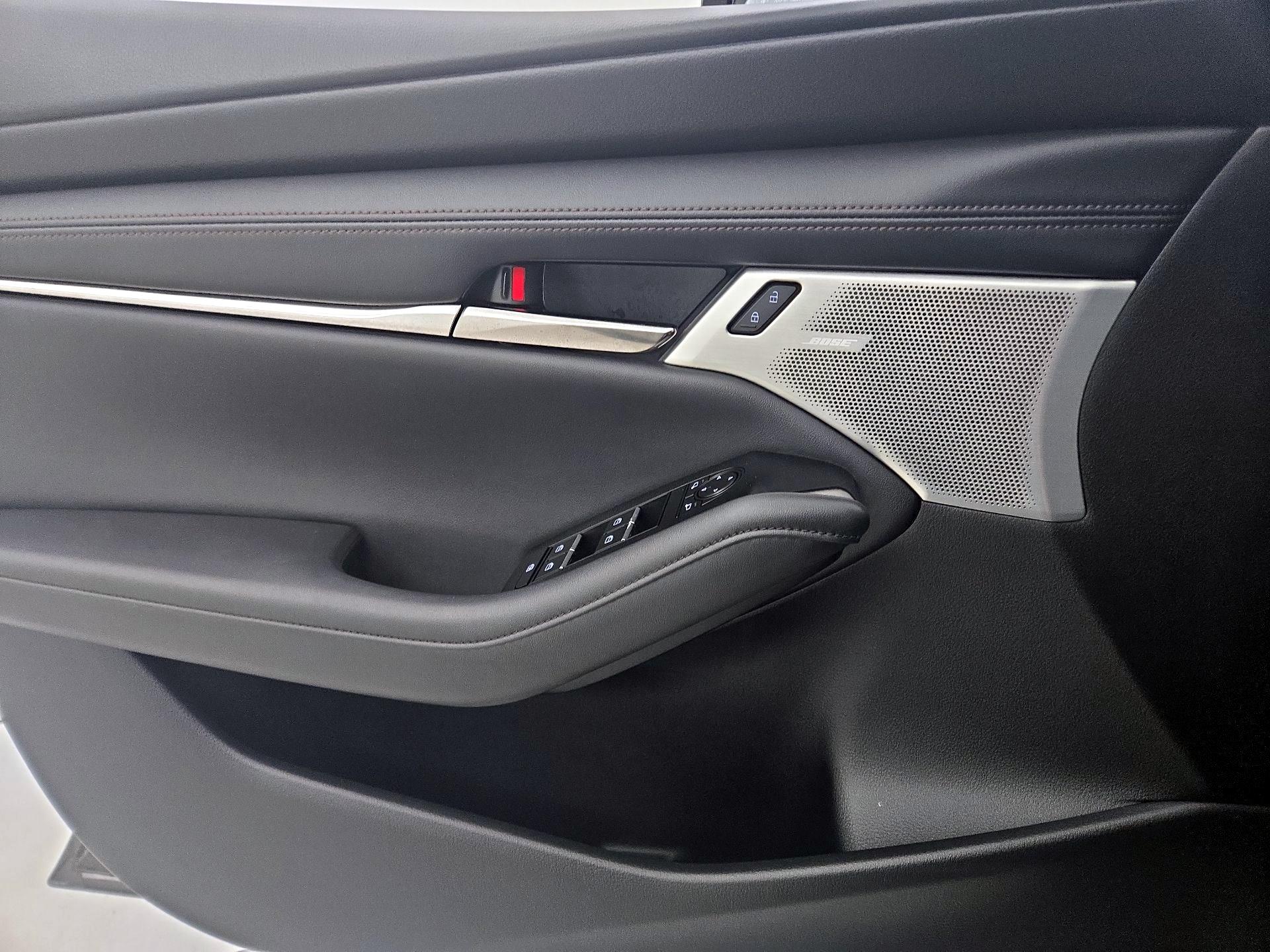 Thumbnail: 2025 Mazda Mazda3 - 12