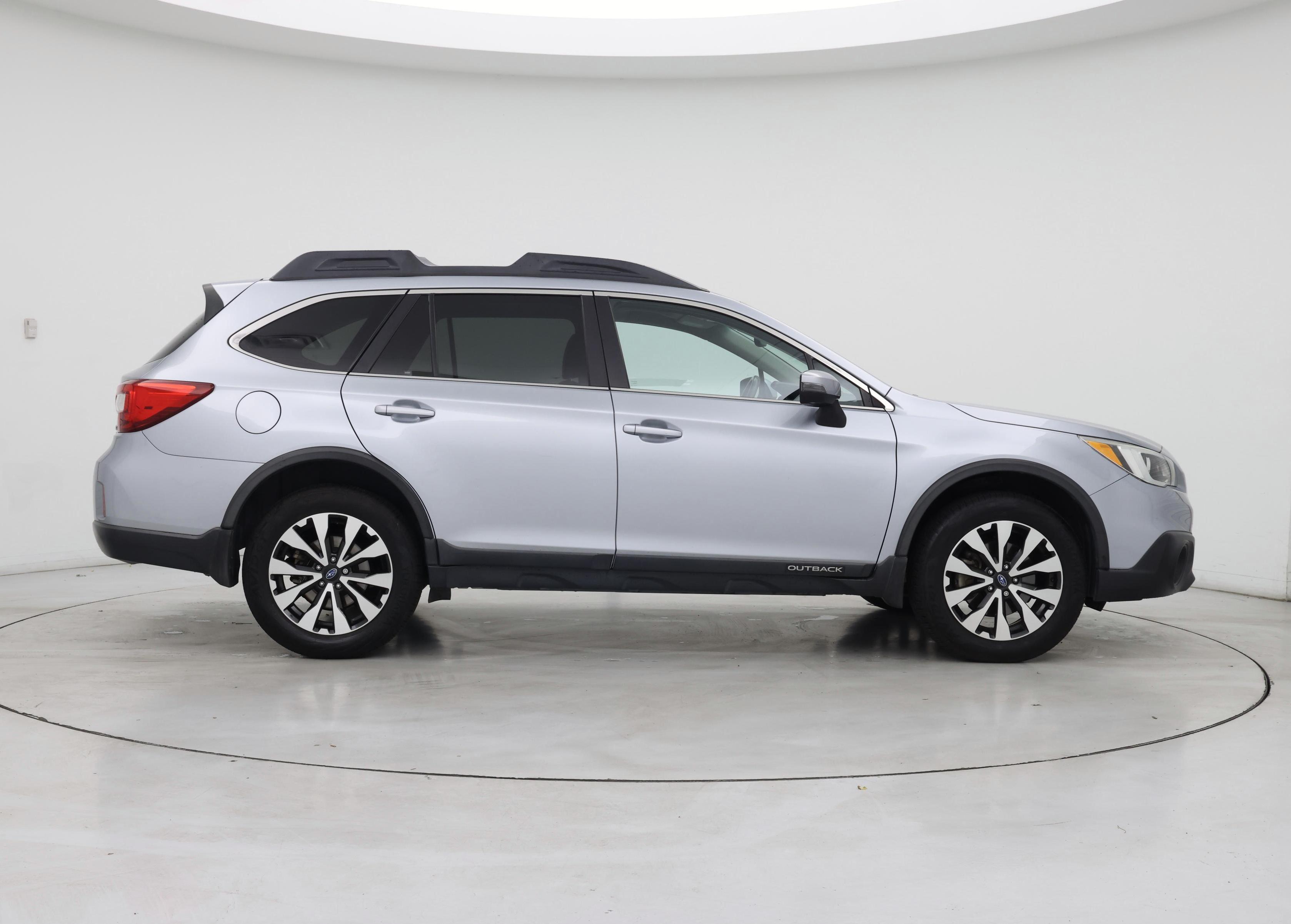 Thumbnail: 2015 Subaru Outback - 7