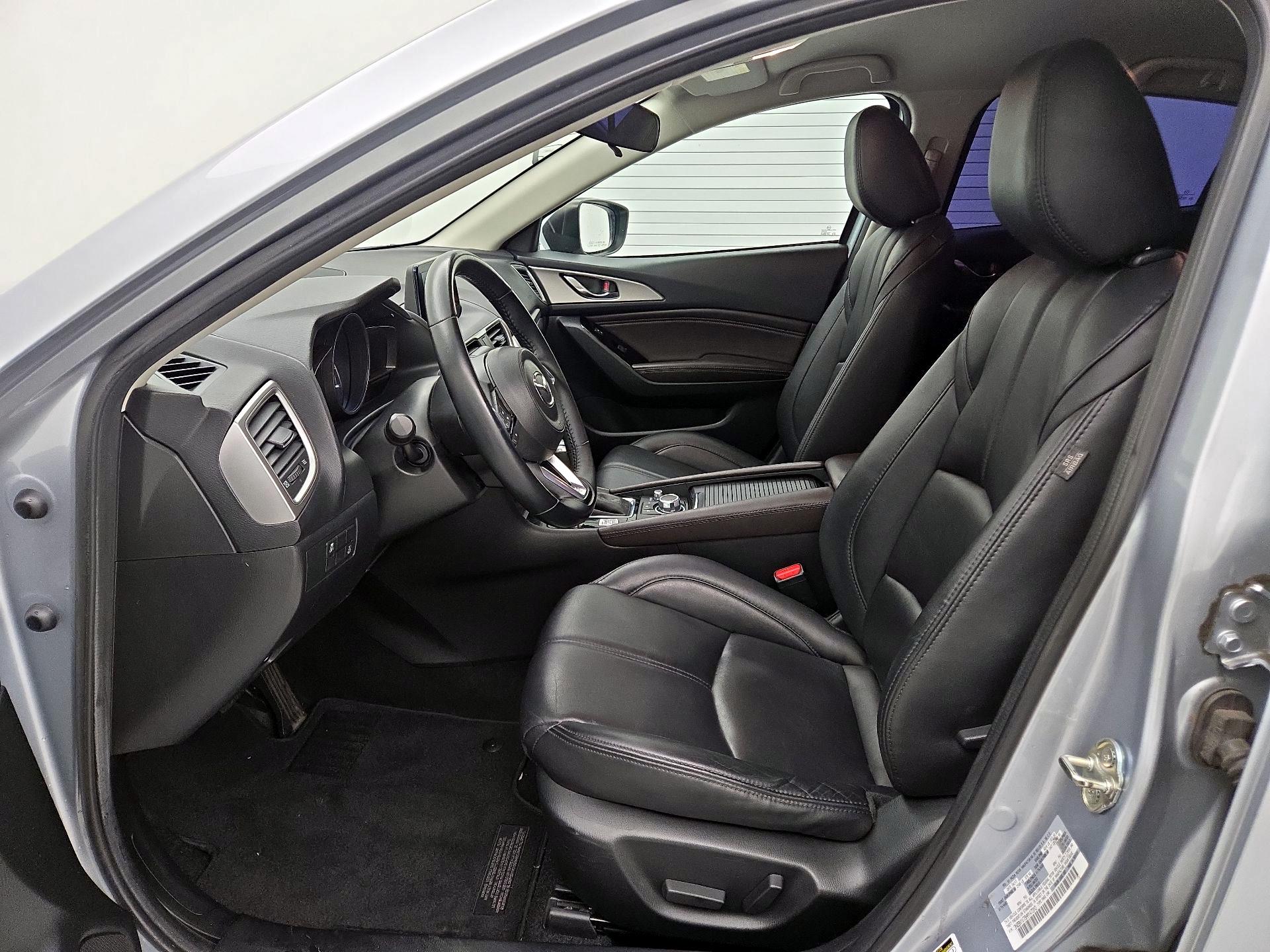 Thumbnail: 2017 Mazda Mazda3 - 11