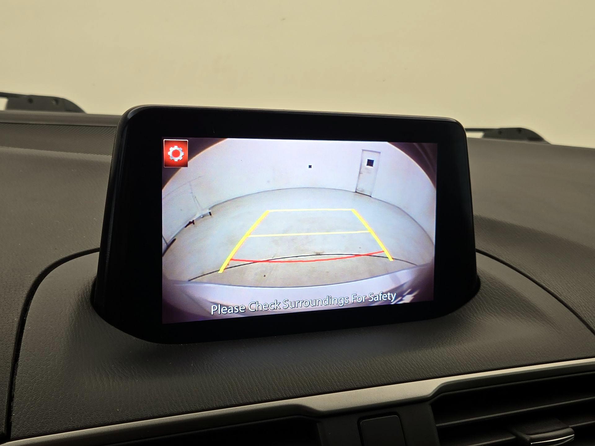 Thumbnail: 2017 Mazda Mazda3 - 14