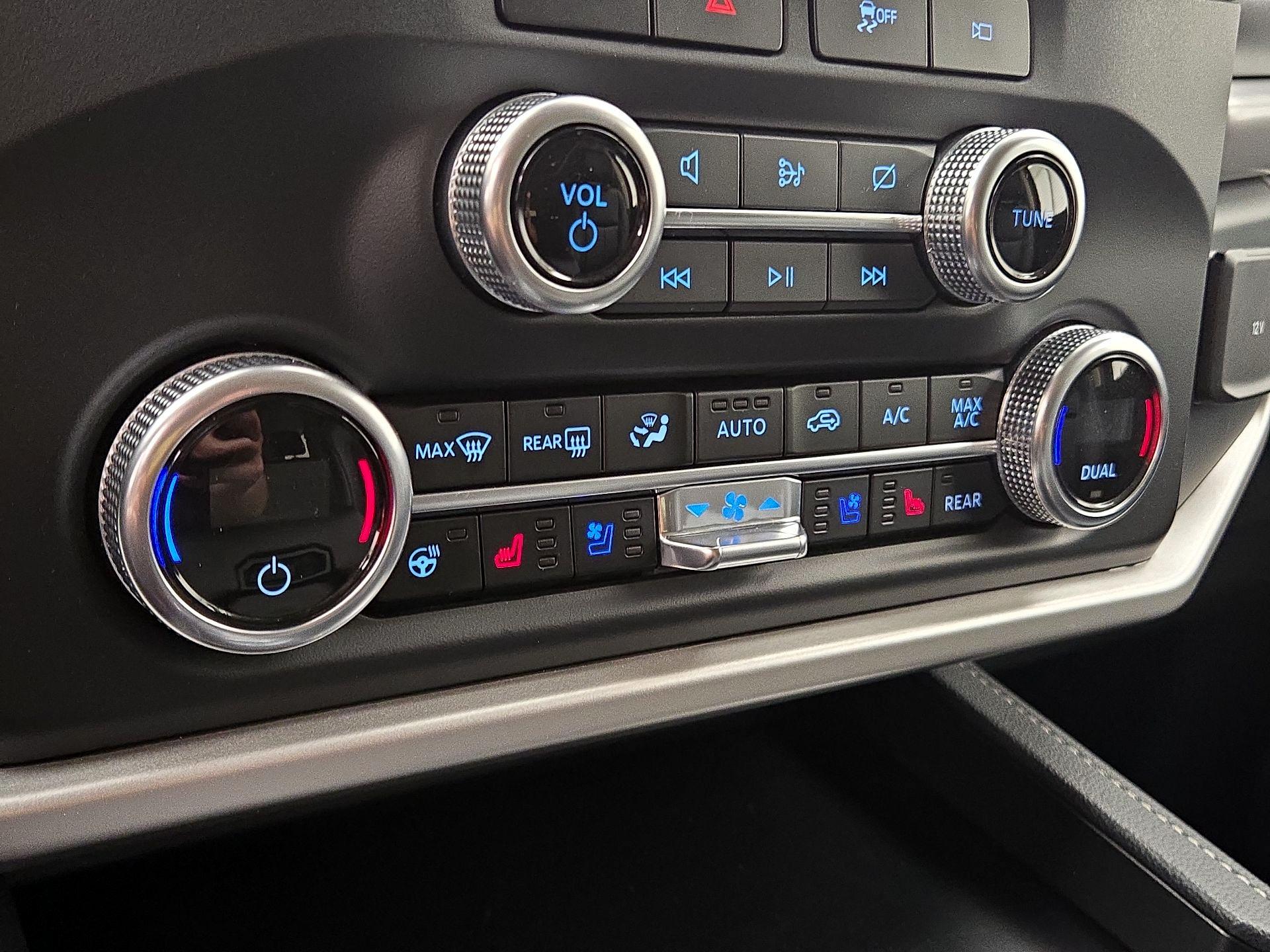 Thumbnail: 2024 Ford Expedition MAX - 17