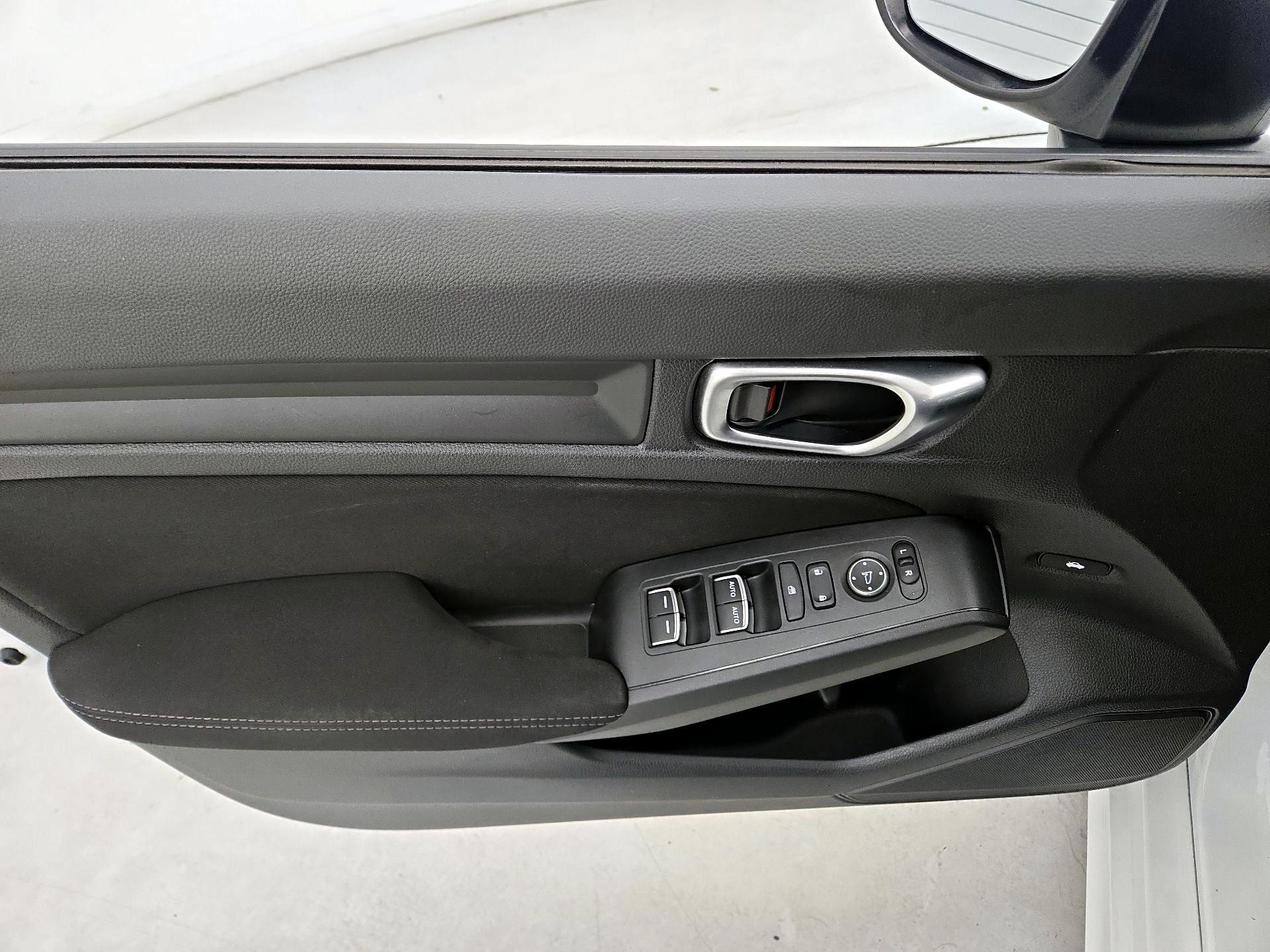 Thumbnail: 2023 Honda Civic - 12