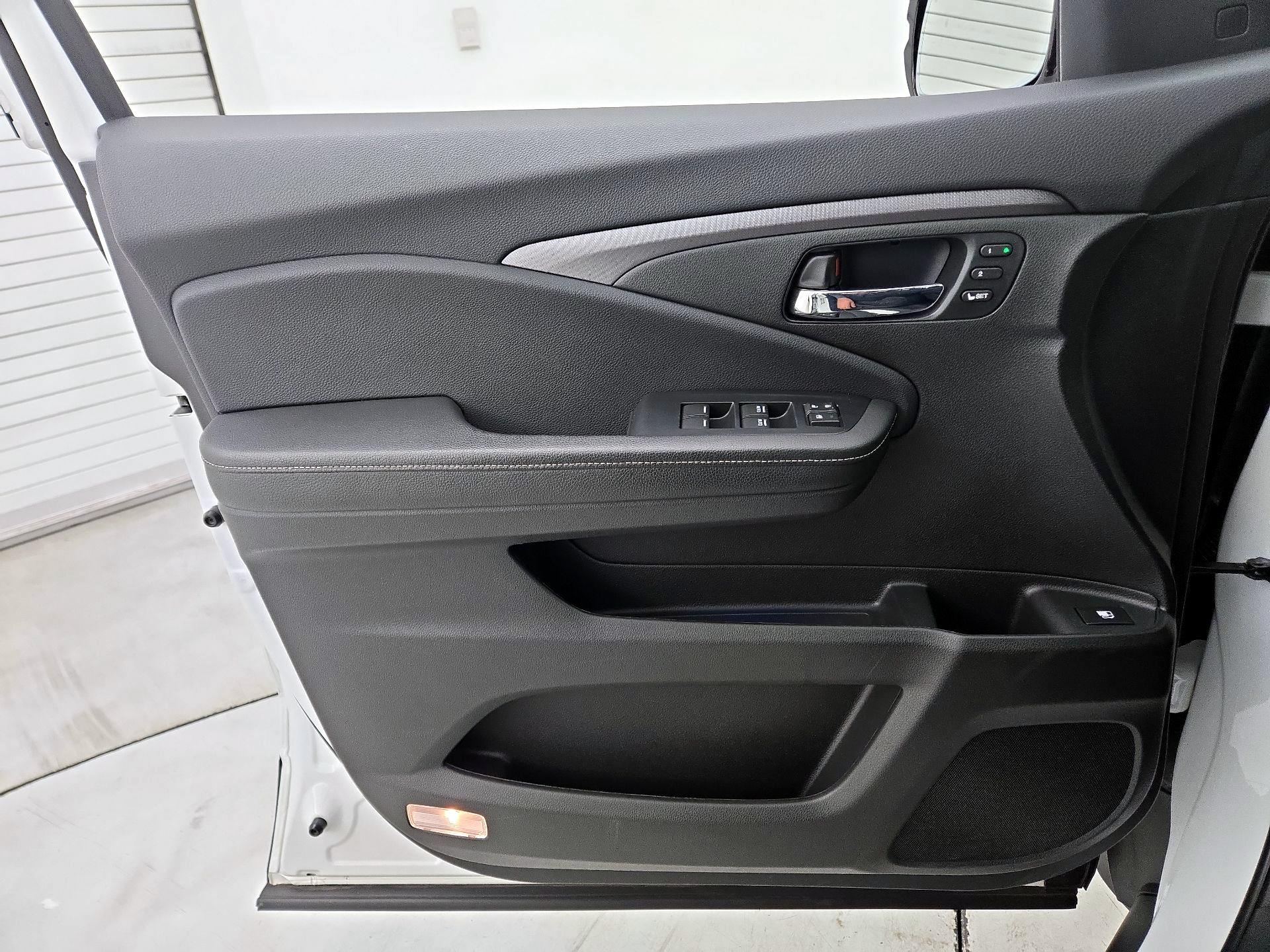 Thumbnail: 2022 Honda Ridgeline - 12