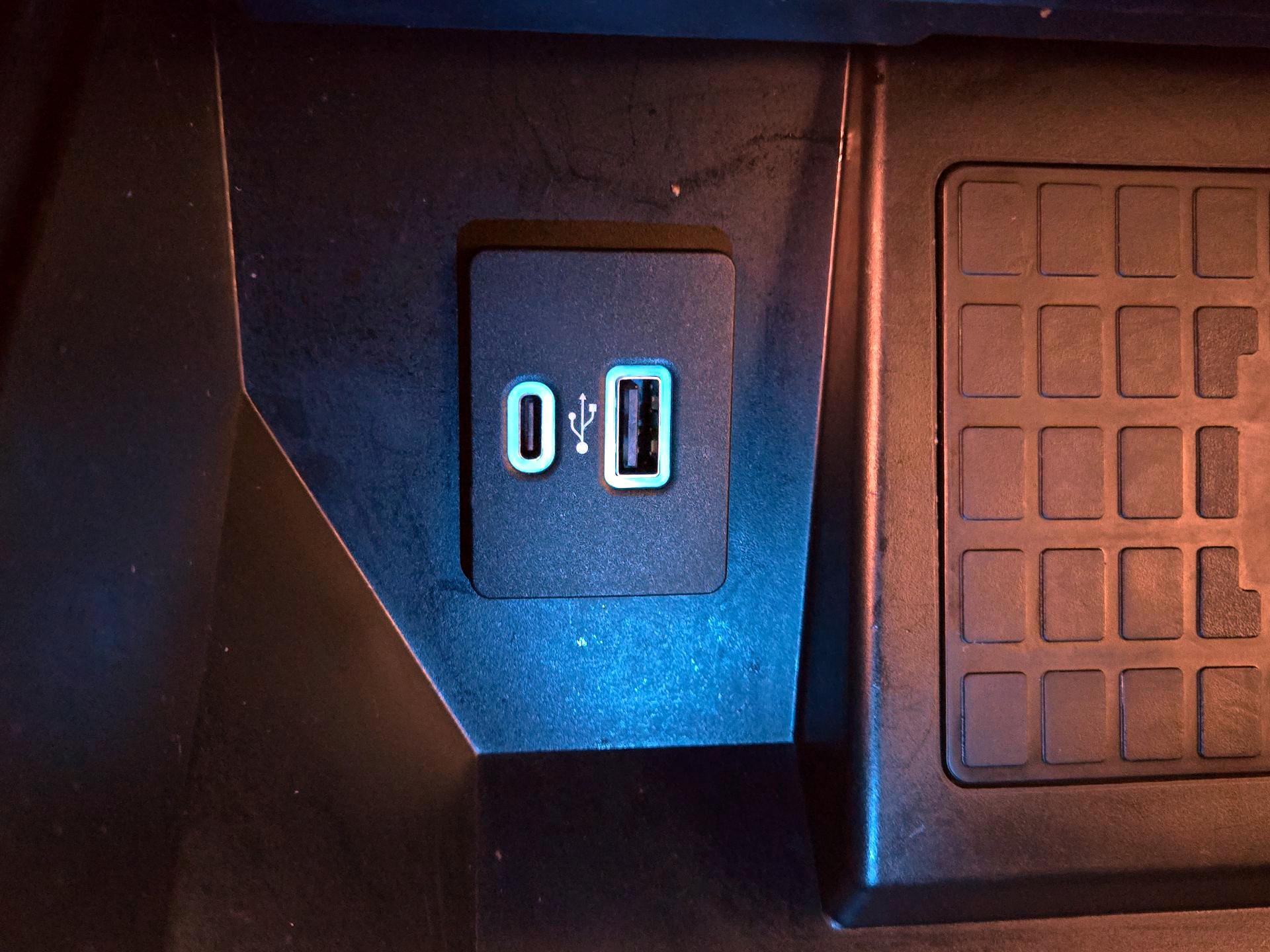 Thumbnail: 2021 Ford F-150 - 19