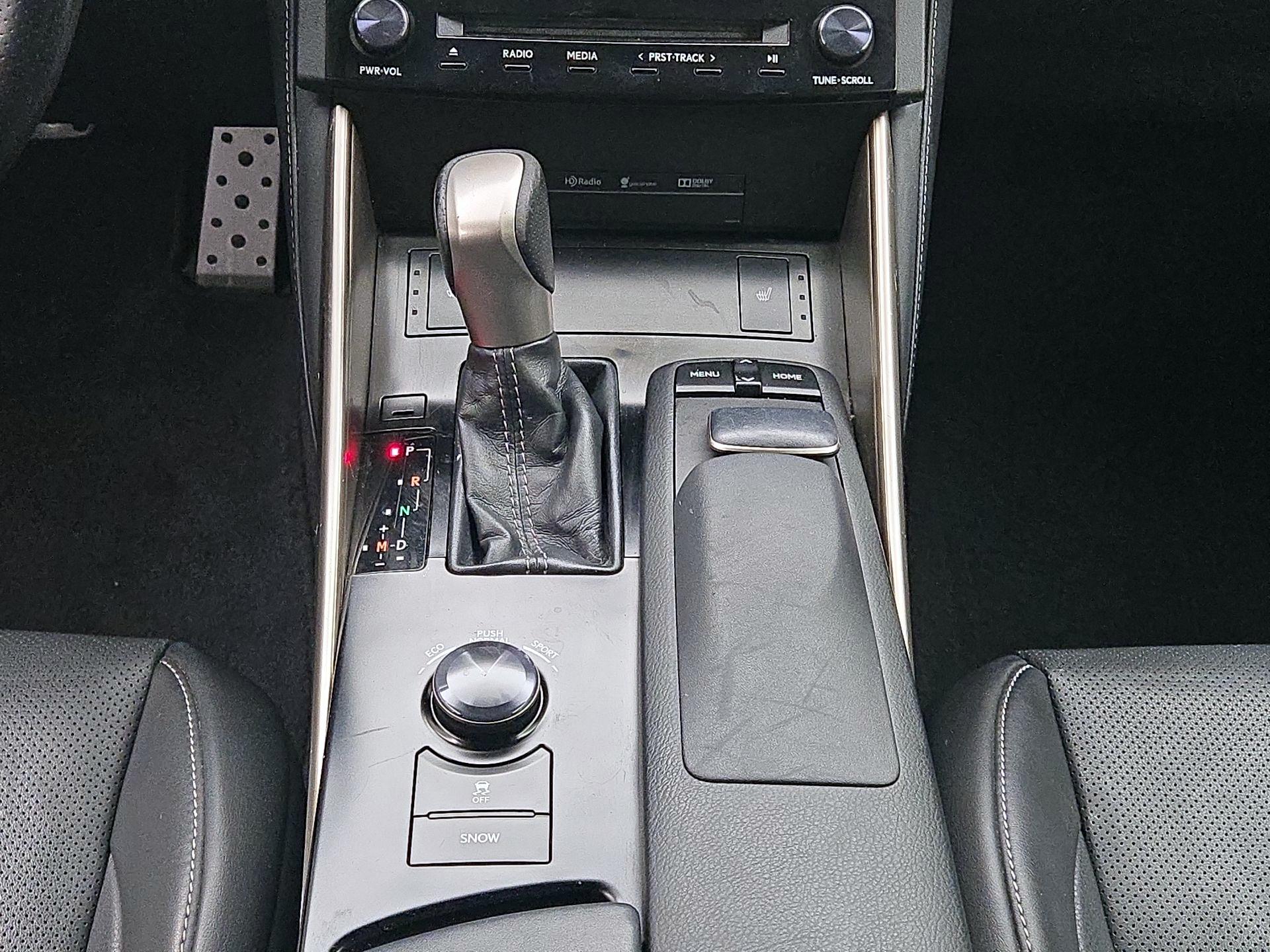 Thumbnail: 2014 Lexus IS - 18