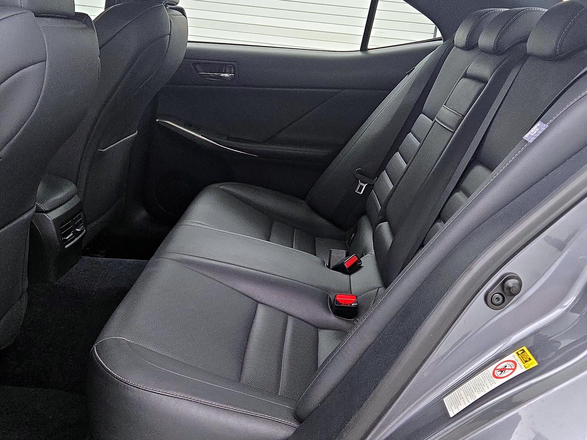 Thumbnail: 2014 Lexus IS - 20