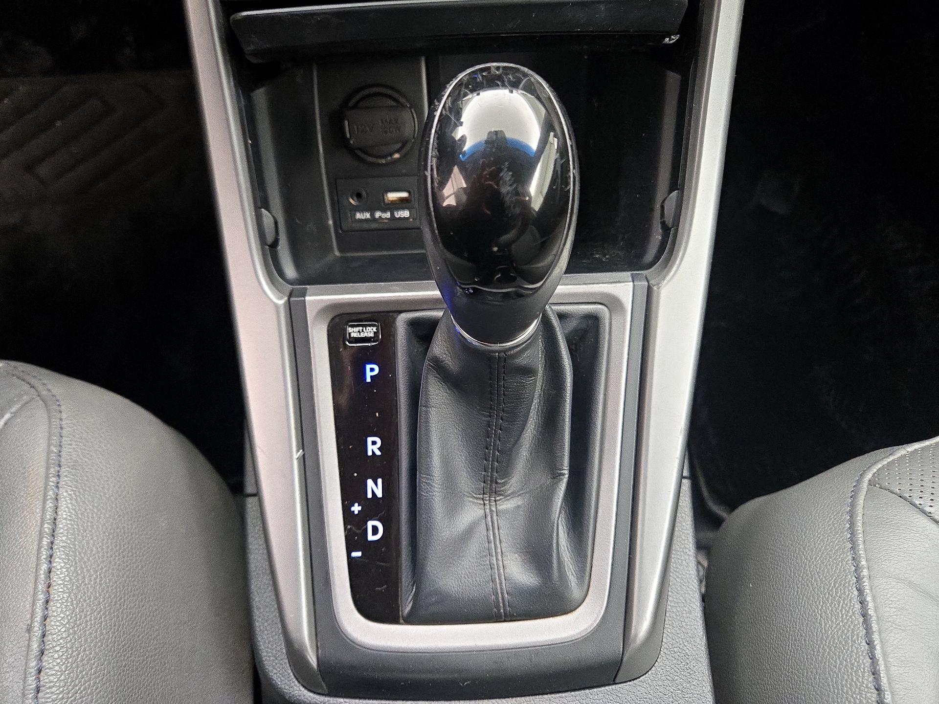 Thumbnail: 2014 Hyundai Elantra - 17