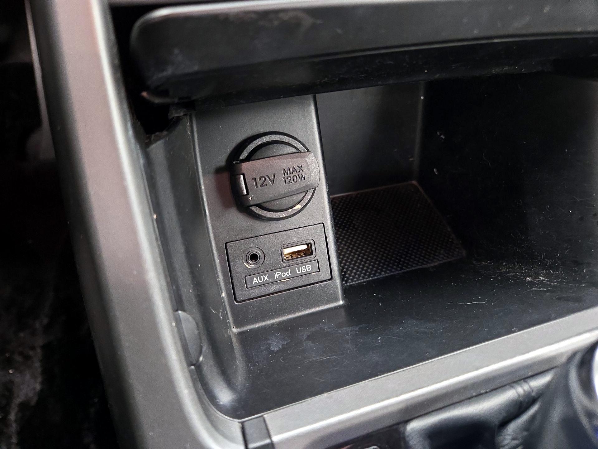 Thumbnail: 2014 Hyundai Elantra - 18